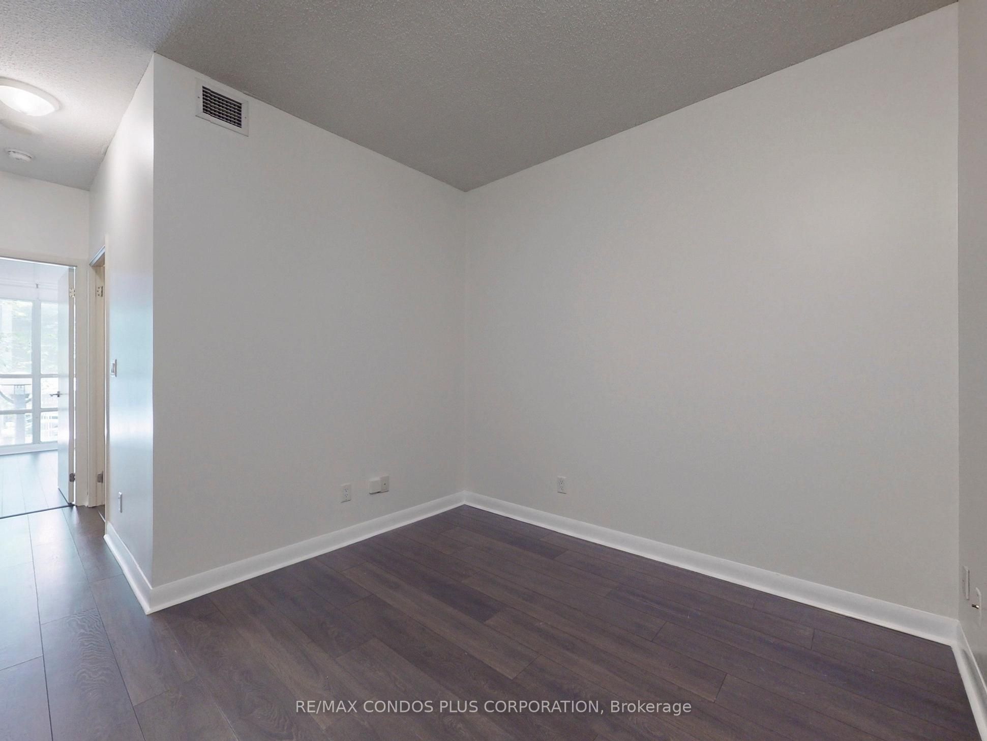15 Bruyeres Mews 103 Property Photo 22
