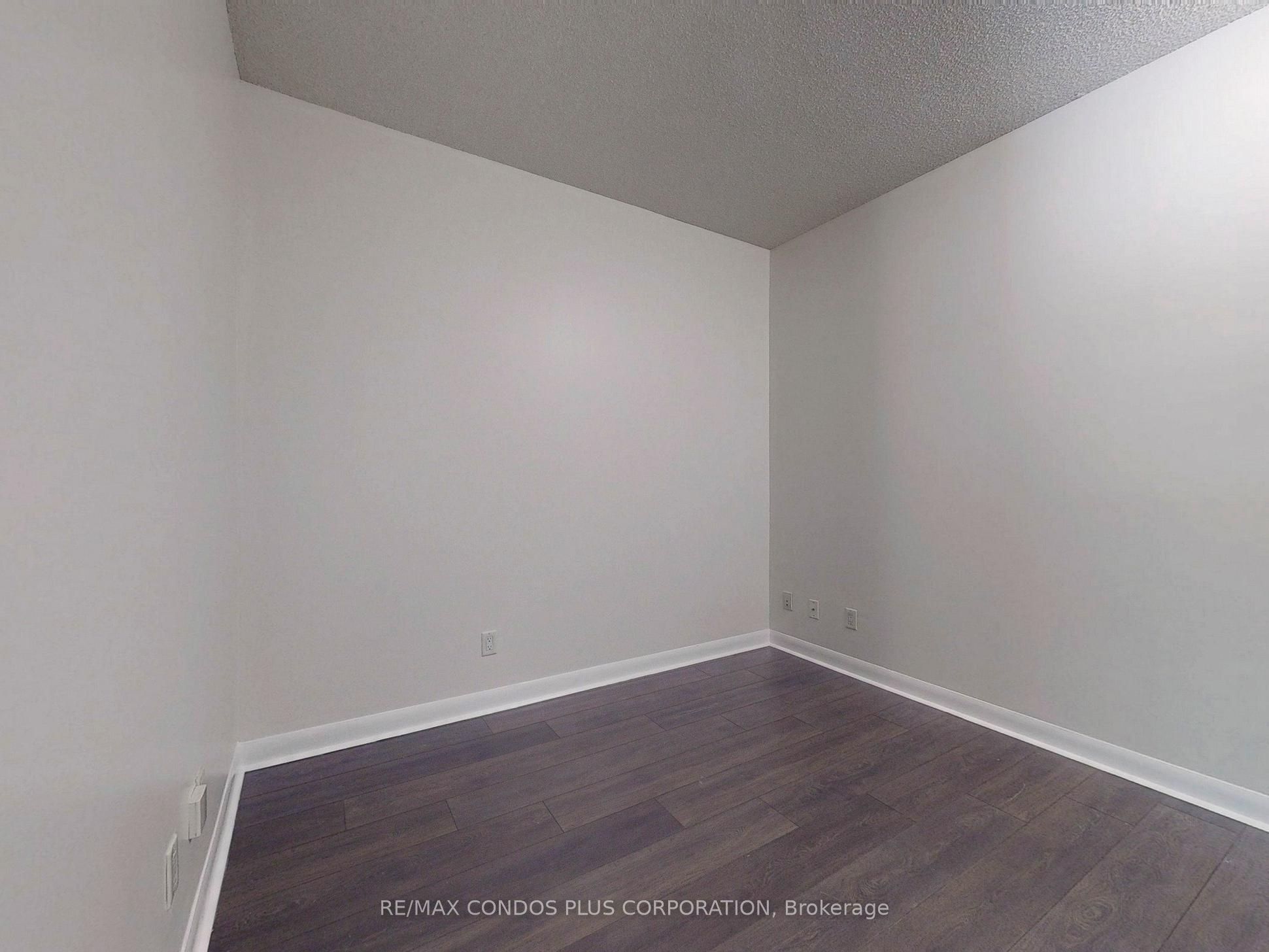 15 Bruyeres Mews 103 Property Photo 23