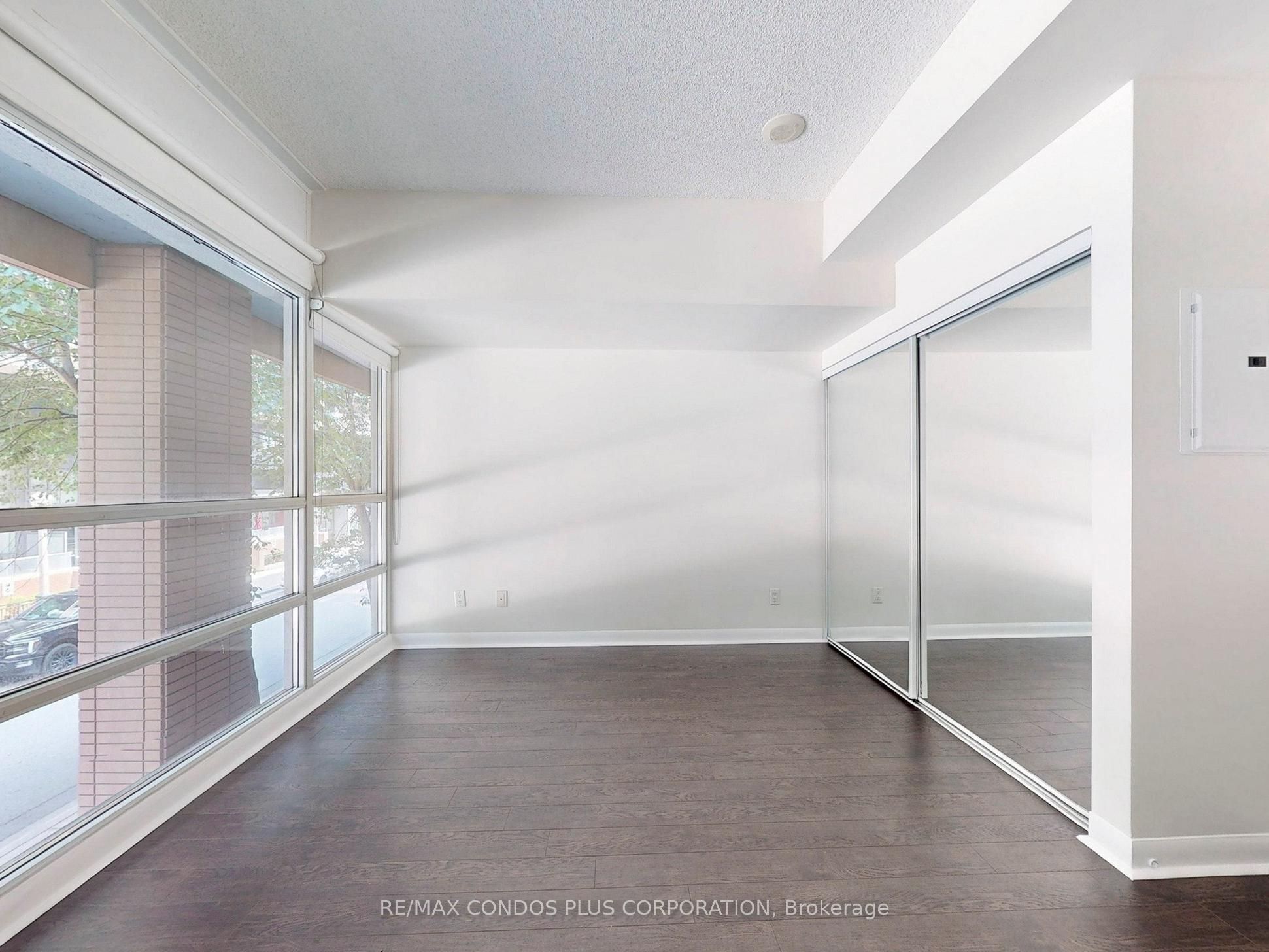 15 Bruyeres Mews 103 Property Photo 28