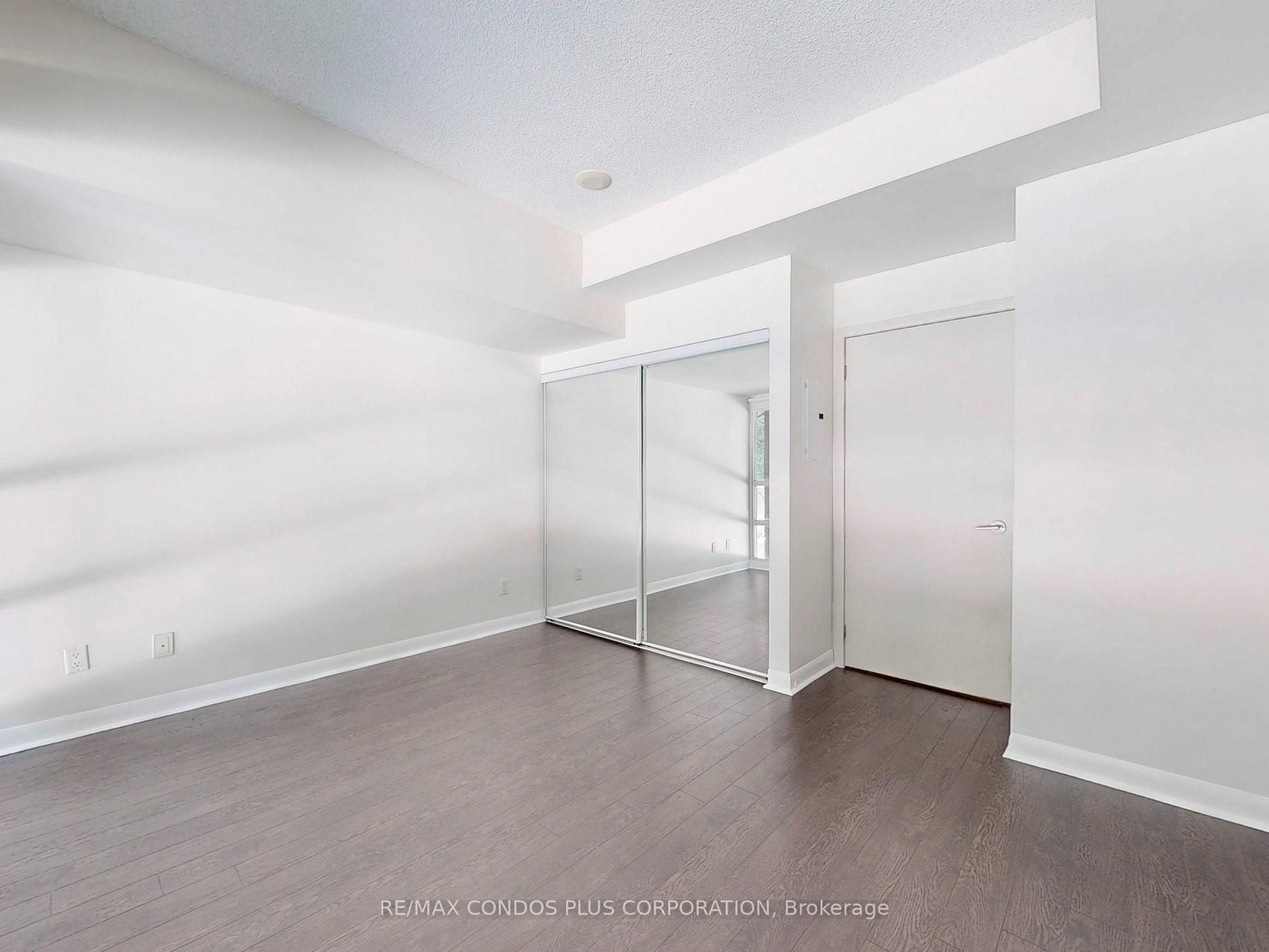 15 Bruyeres Mews 103 Property Photo 29