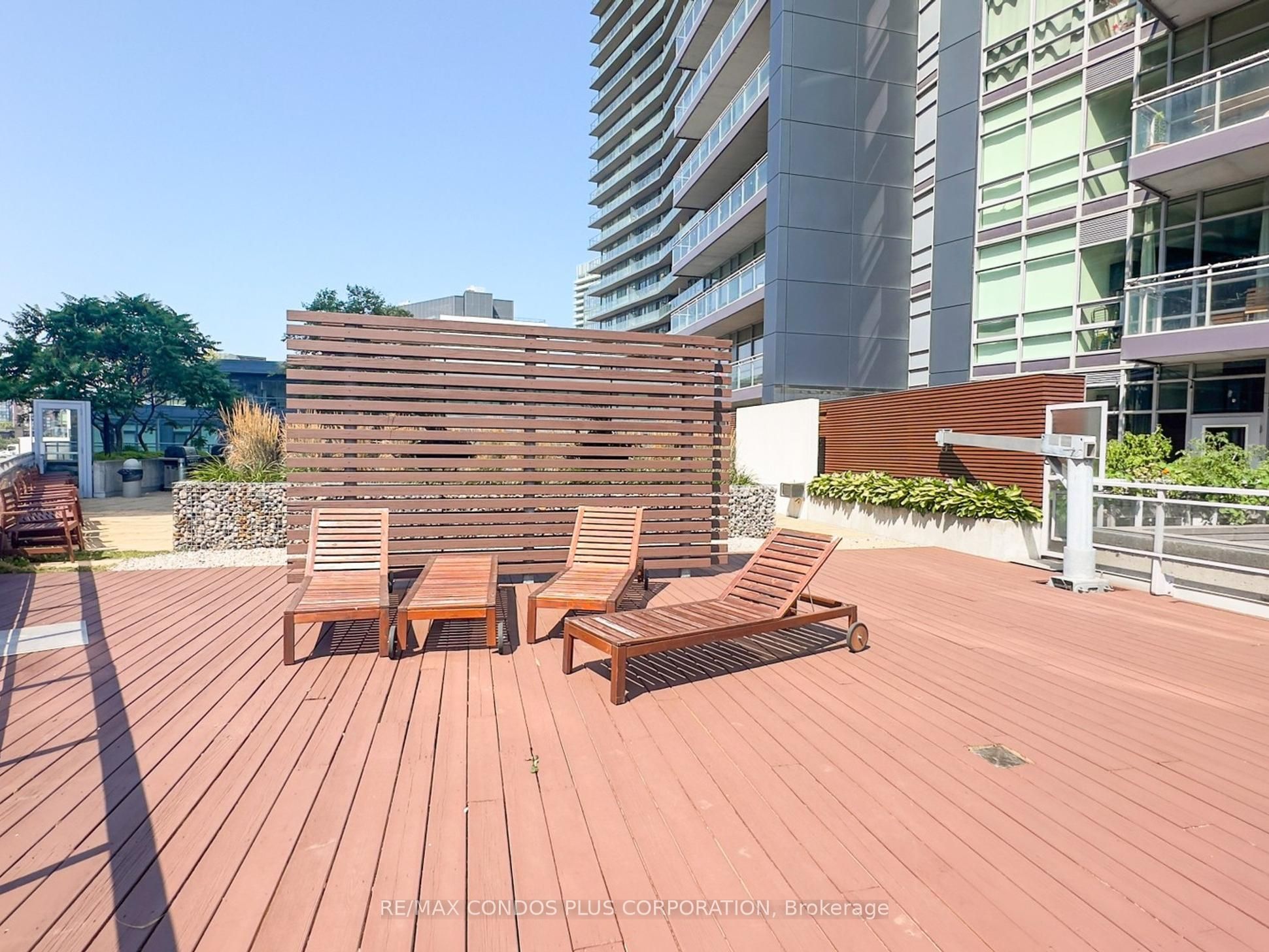 15 Bruyeres Mews 103 Property Photo 43