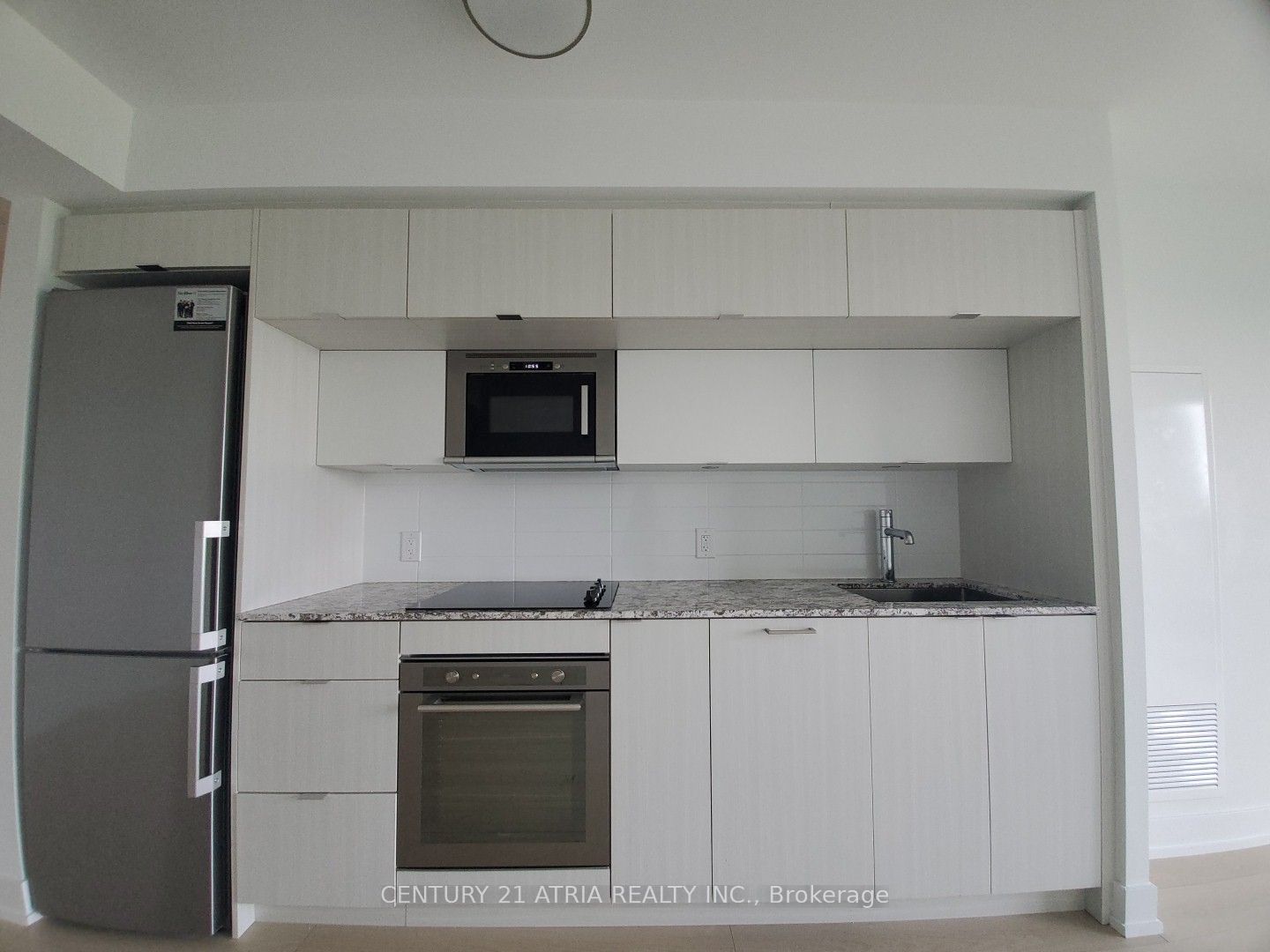 585 Bloor Street E 2424 Property Photo 2