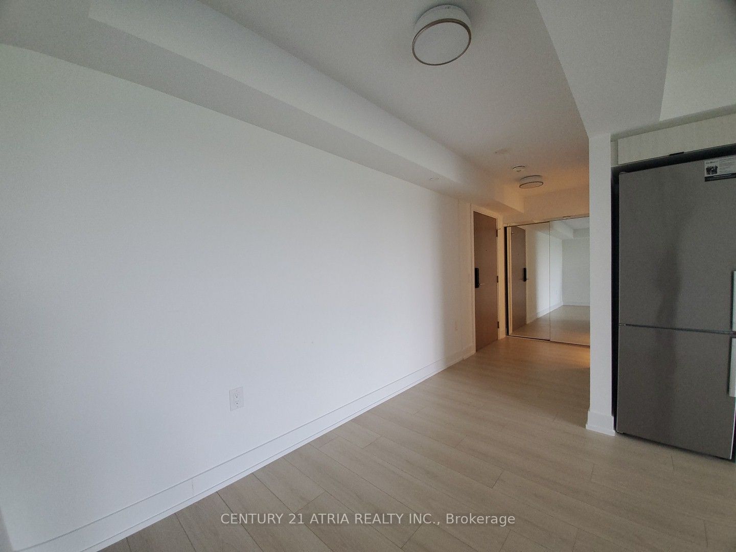 585 Bloor Street E 2424 Property Photo 4