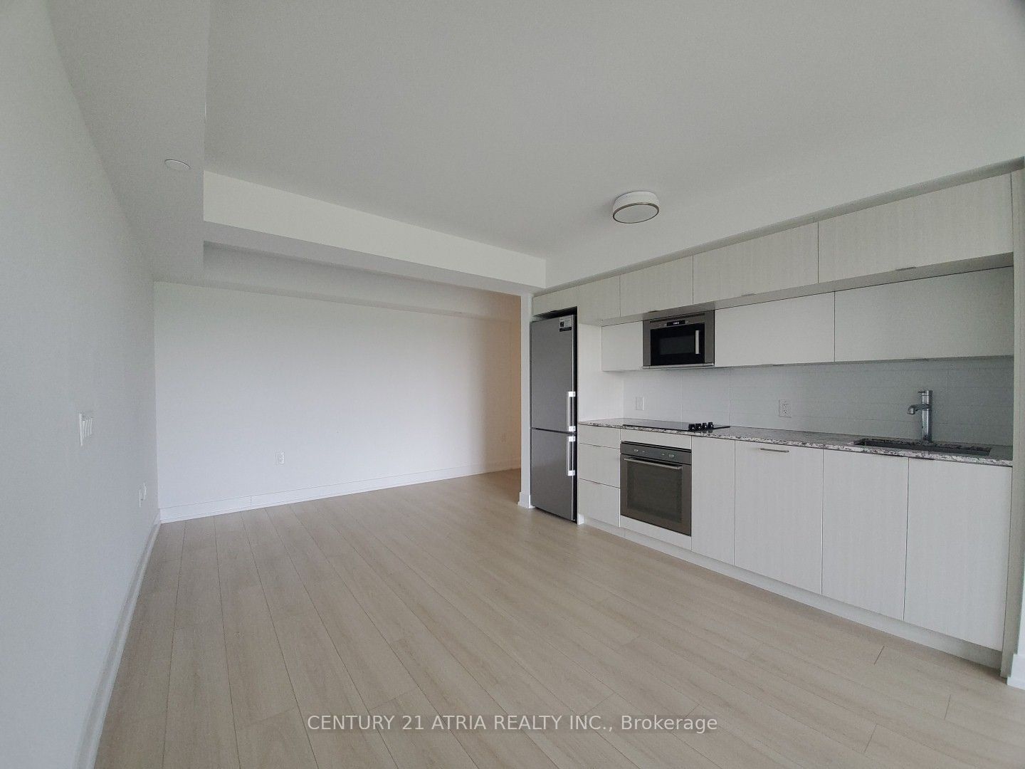 585 Bloor Street E 2424 Property Photo 5