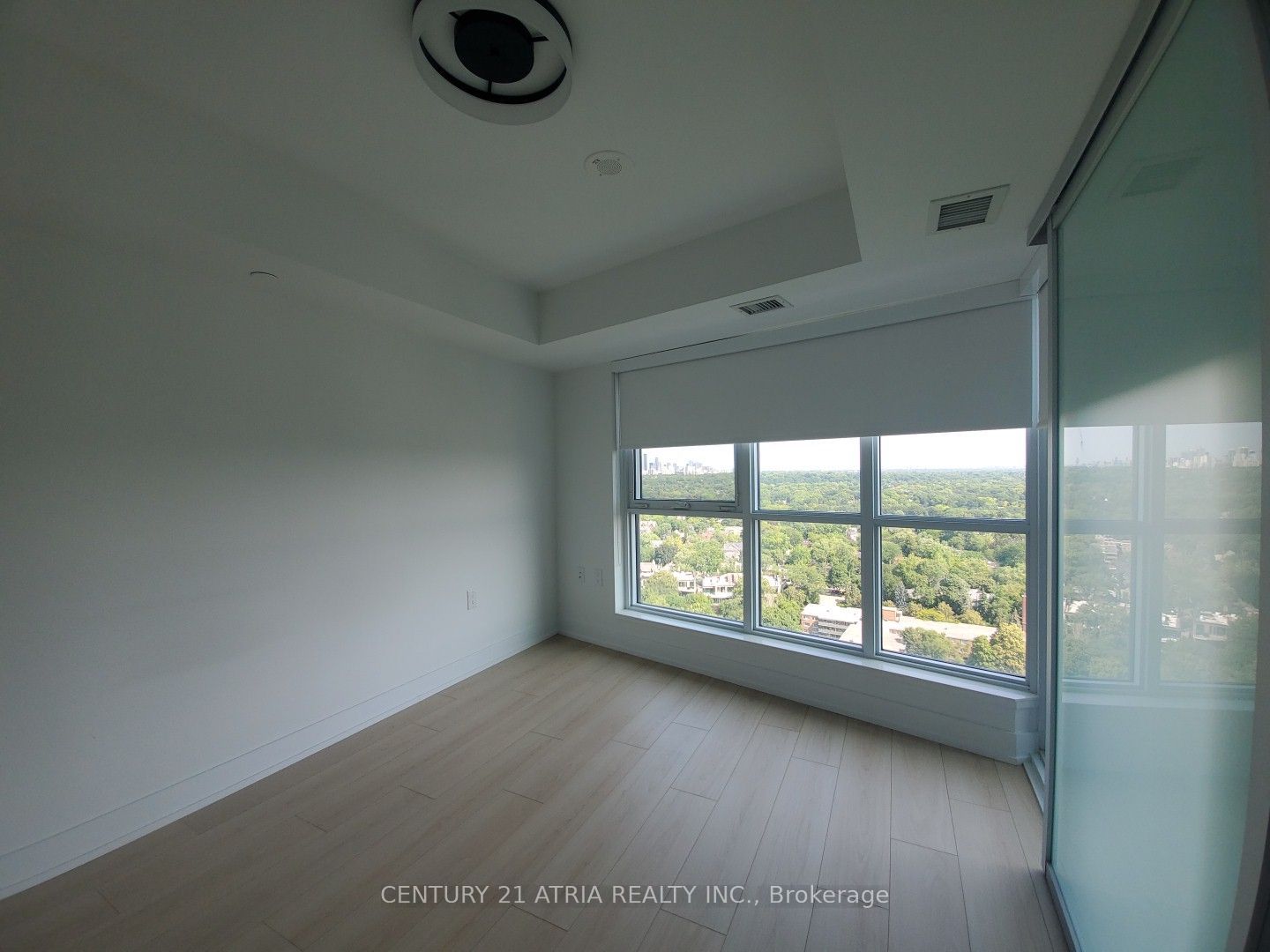 585 Bloor Street E 2424 Property Photo 8
