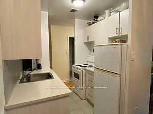 85 Lawton Boulevard 708 Property Photo 8