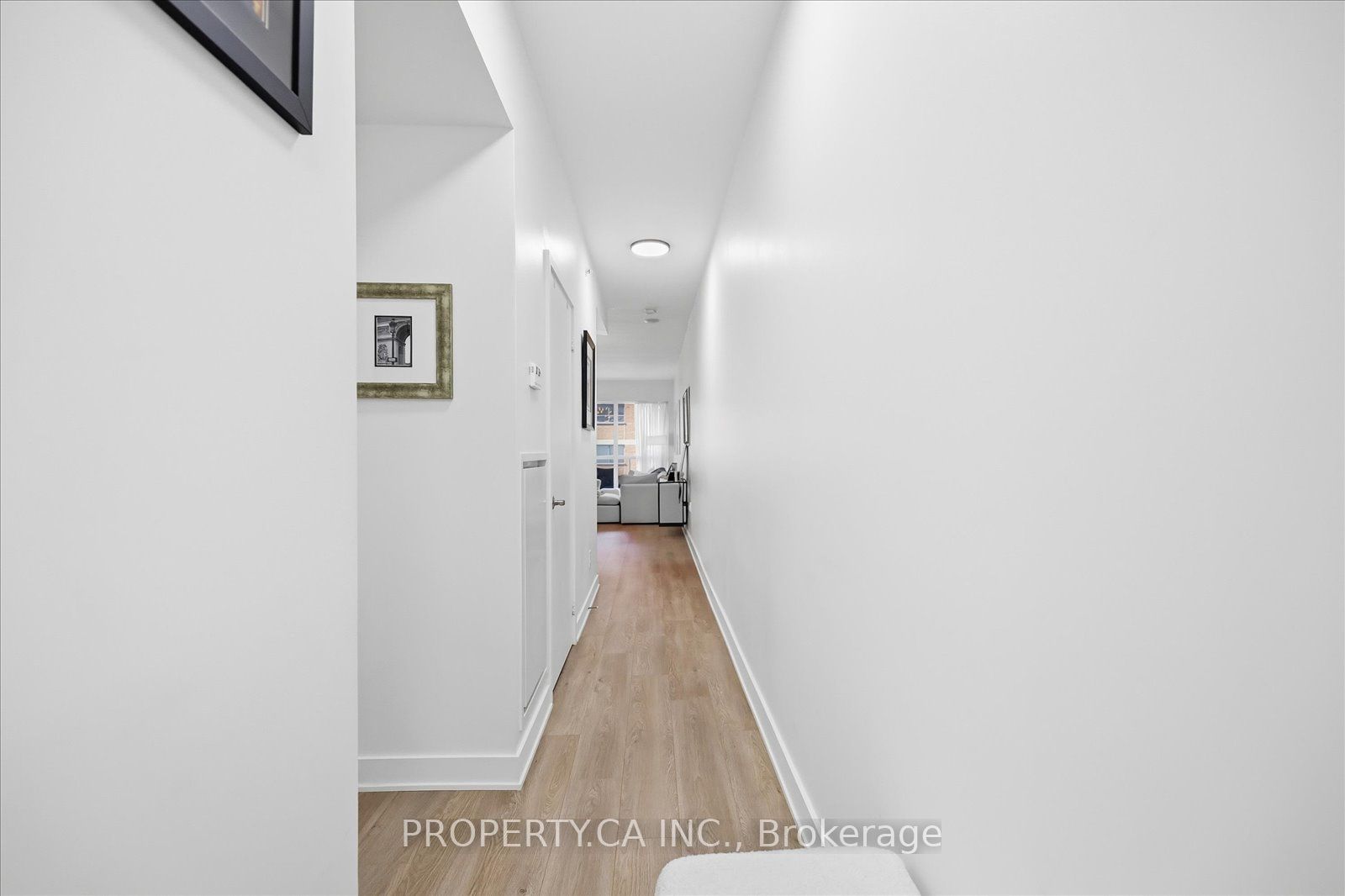 210 Simcoe Street 606 Property Photo 14