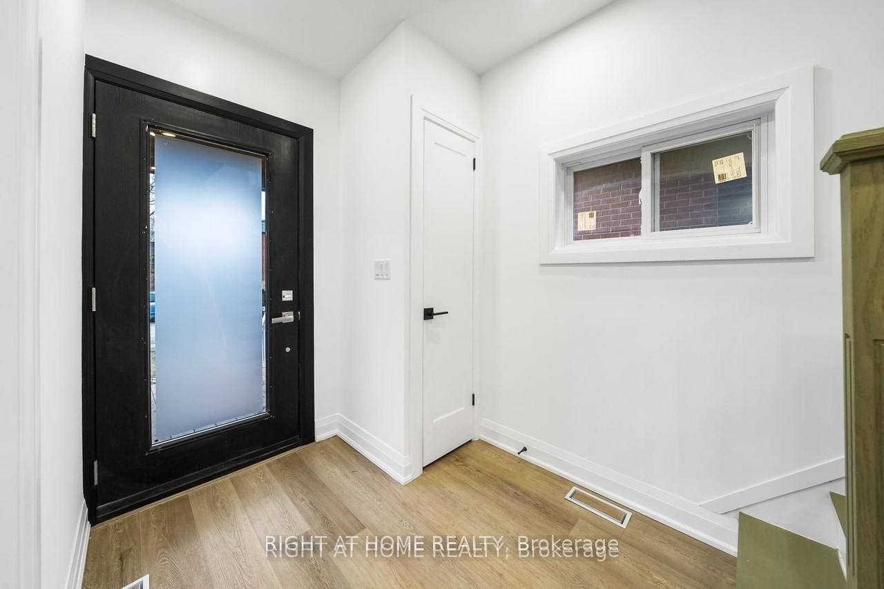 147 Forman Avenue Property Photo 8