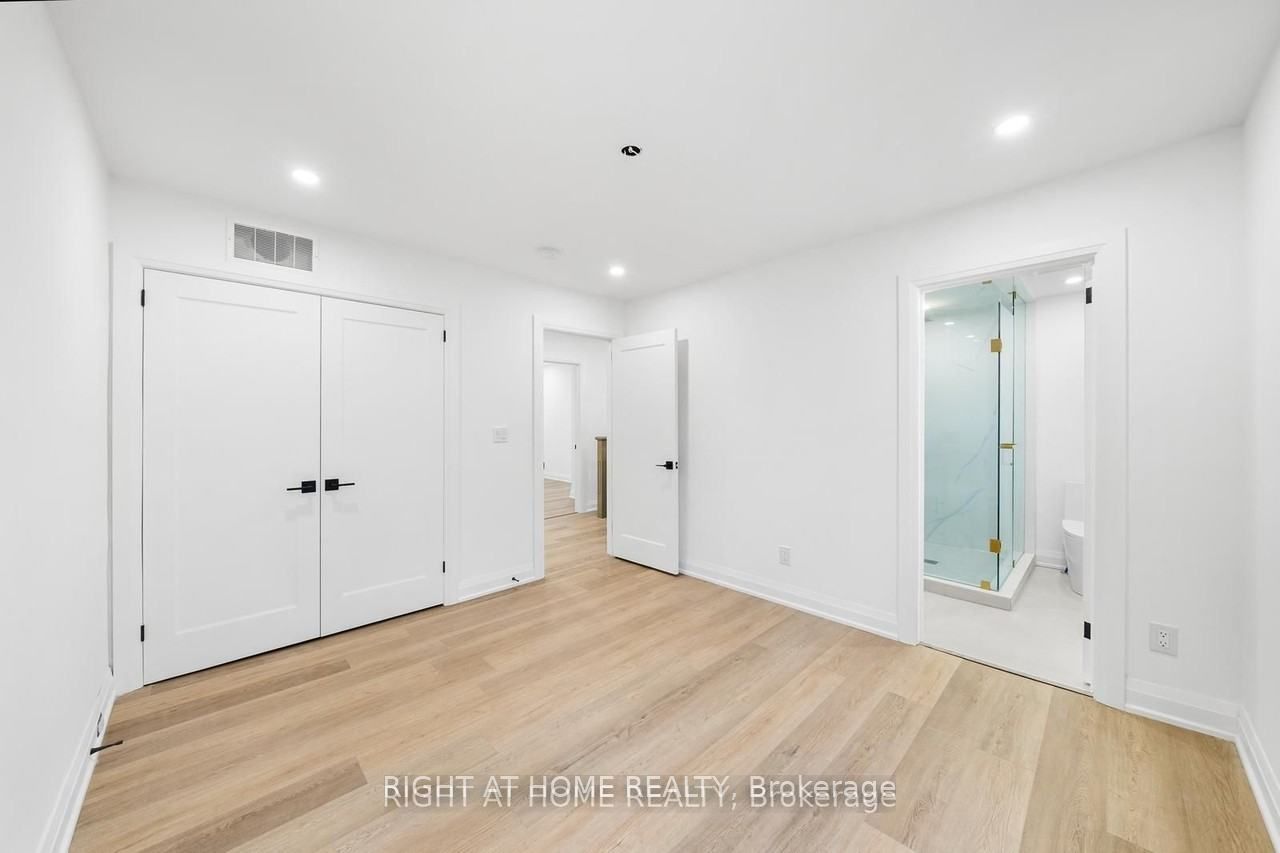 147 Forman Avenue Property Photo 13