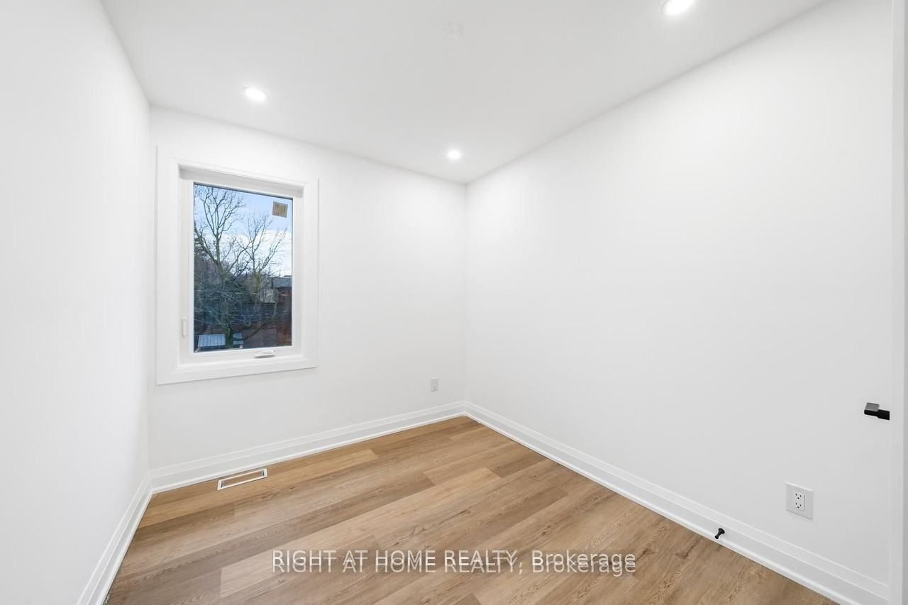 147 Forman Avenue Property Photo 15