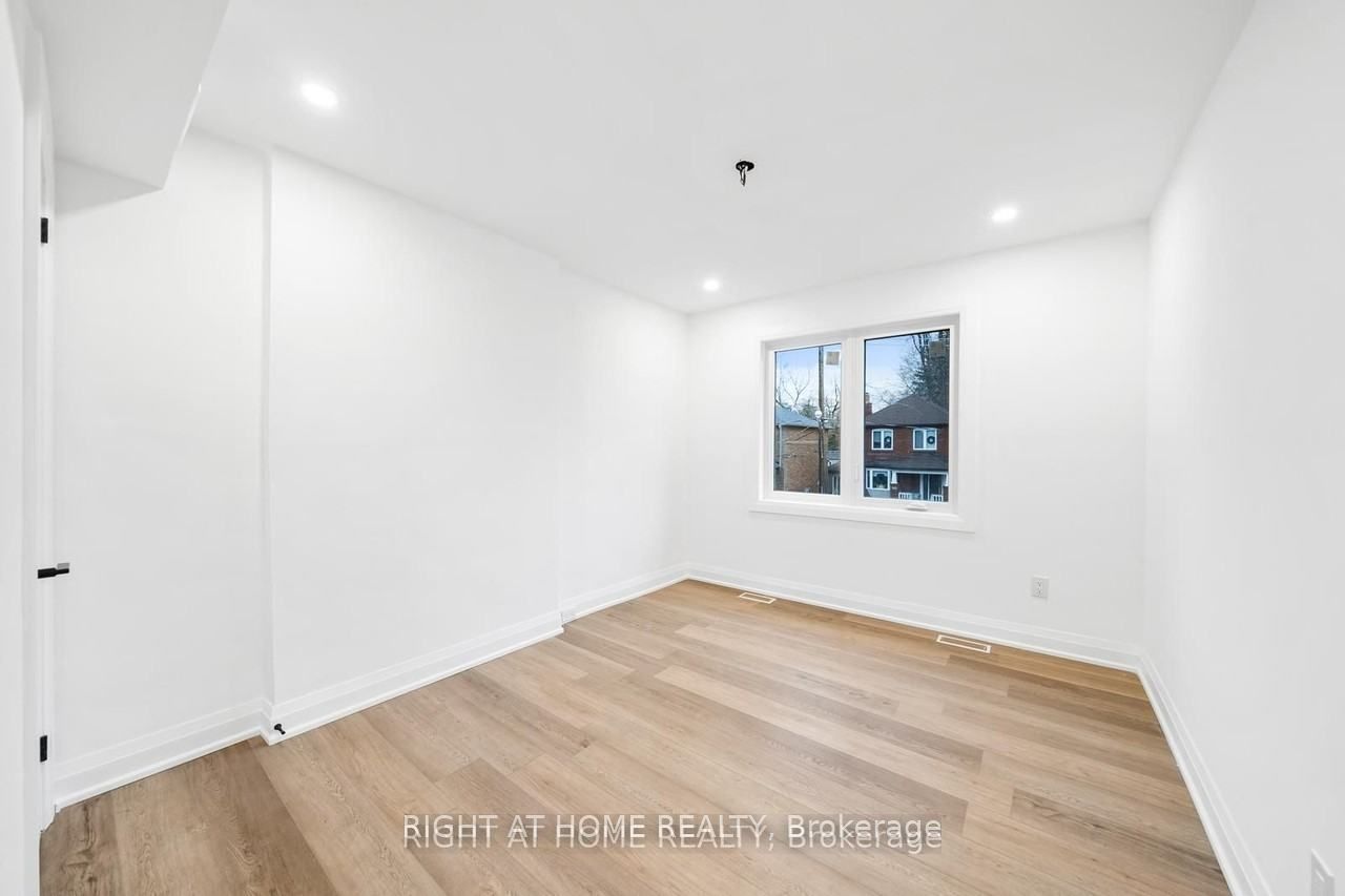 147 Forman Avenue Property Photo 16