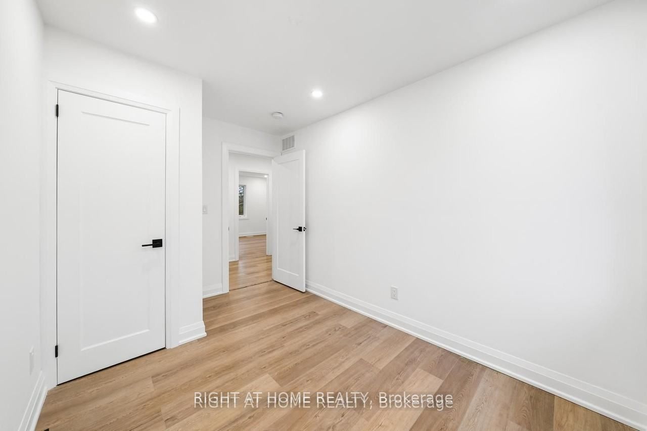 147 Forman Avenue Property Photo 17