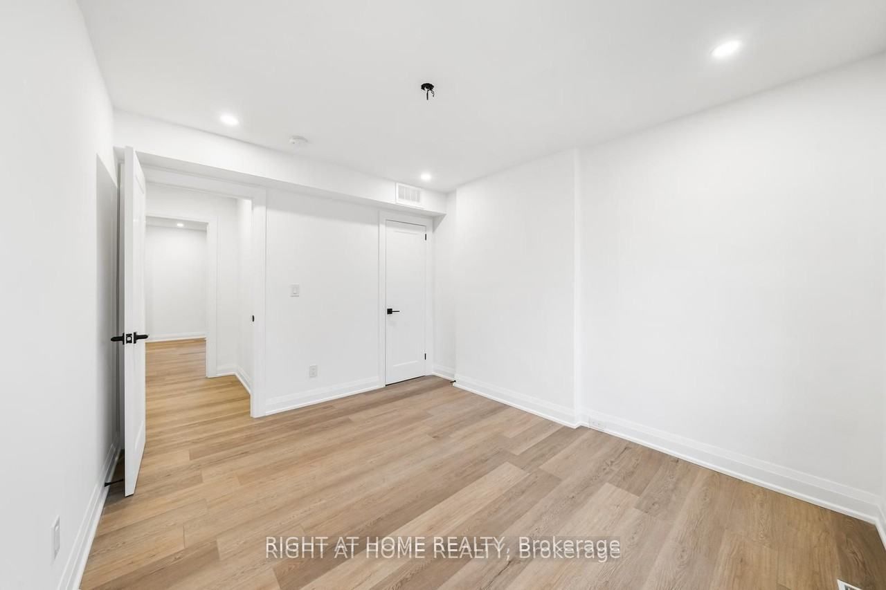 147 Forman Avenue Property Photo 18