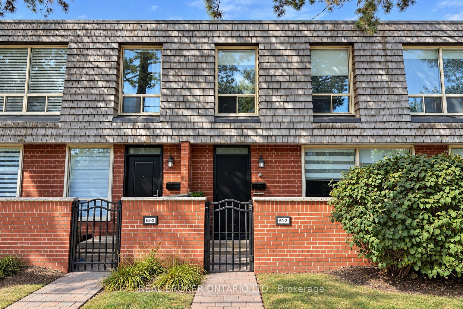 69 Upper Canada Drive 3 Property Photo 2