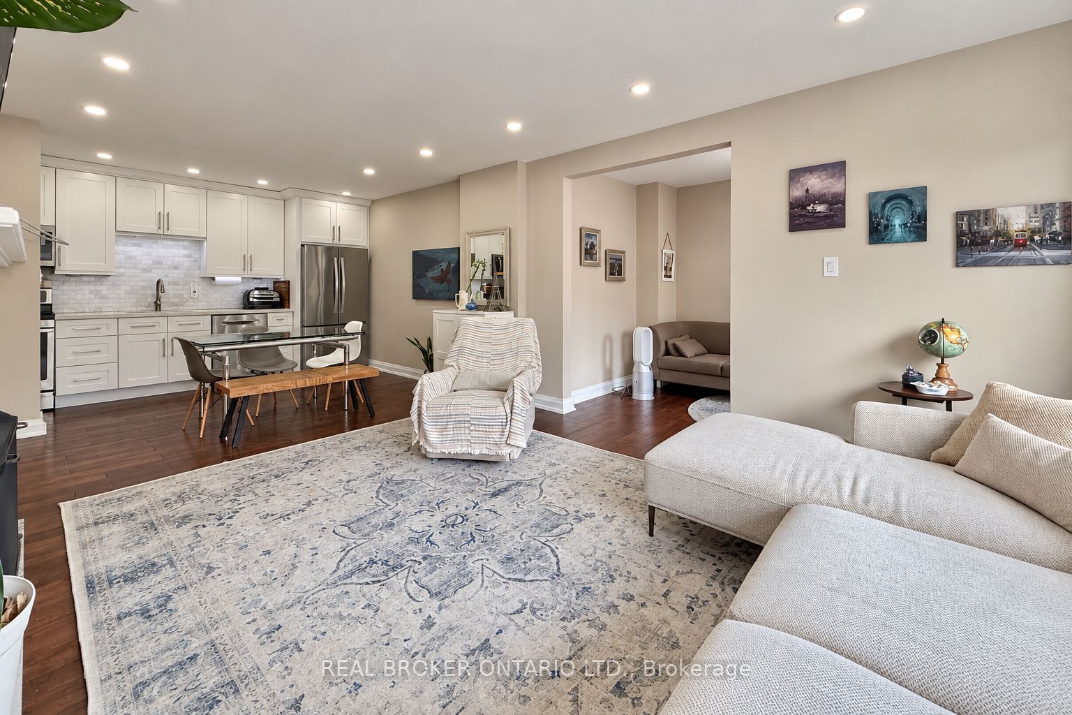 69 Upper Canada Drive 3 Property Photo 12