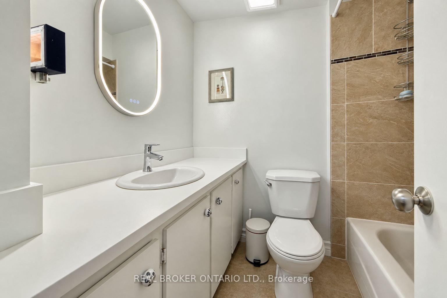 69 Upper Canada Drive 3 Property Photo 24