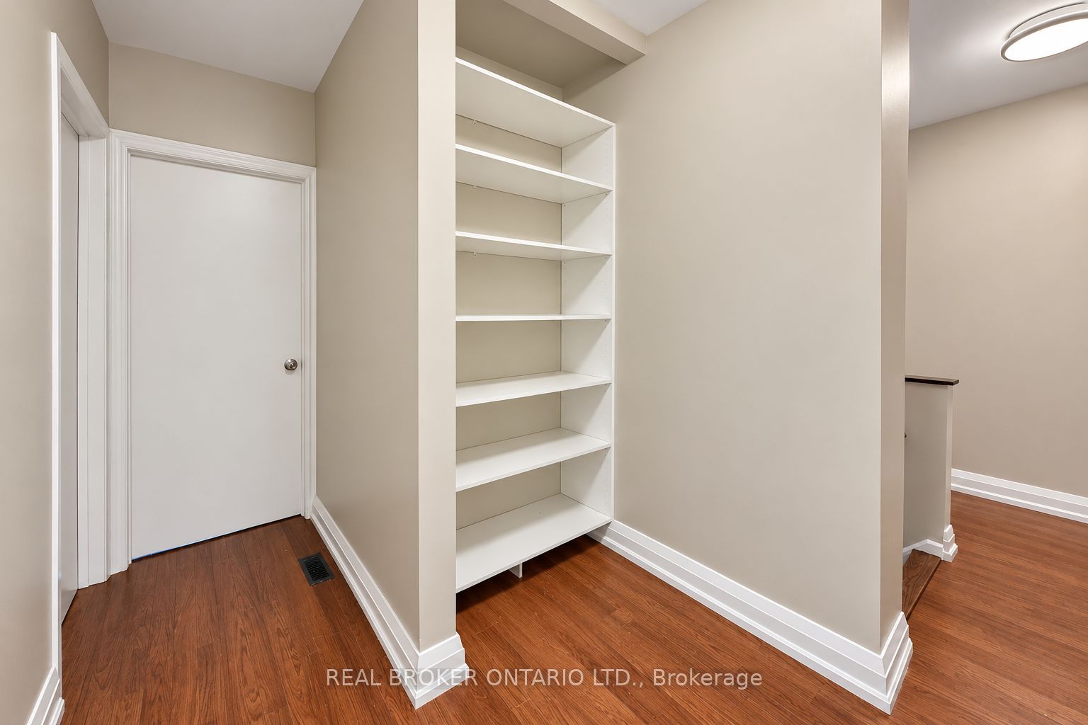 69 Upper Canada Drive 3 Property Photo 30