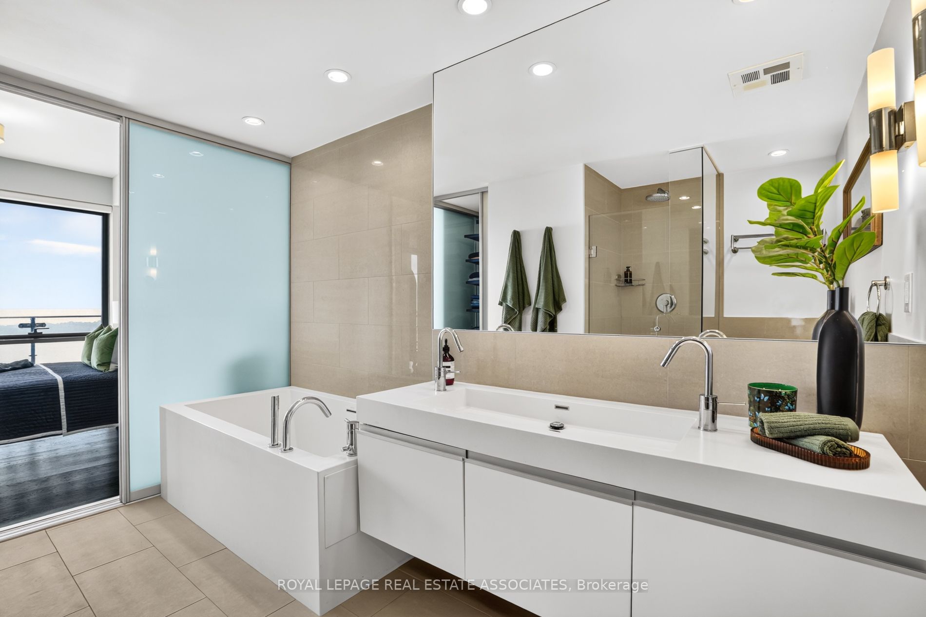 70 Distillery Lane 3006 Property Photo 23