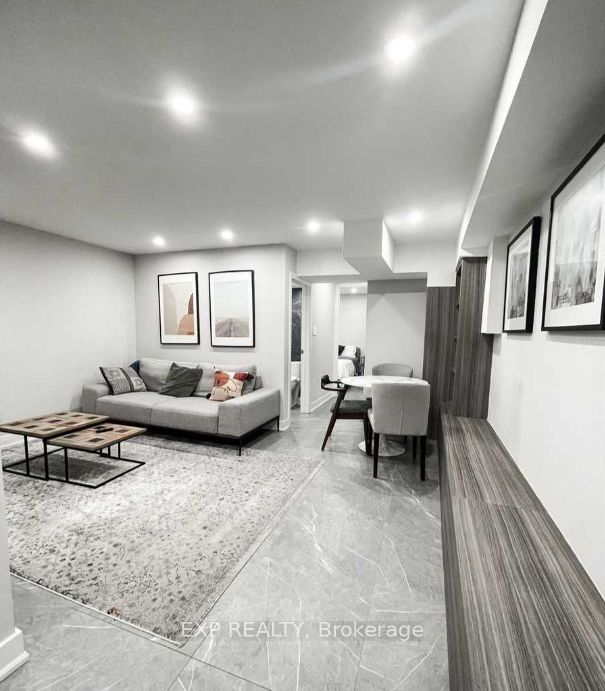 271 Ontario Street 4 Property Photo 3
