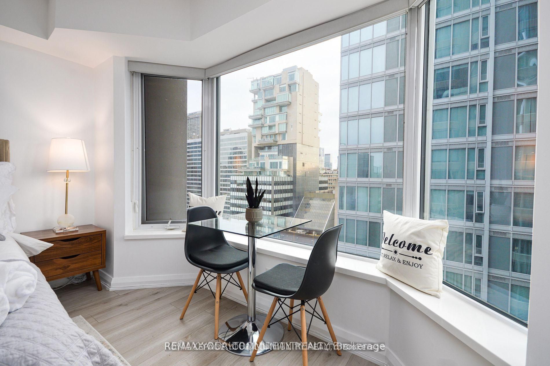 155 Yorkville Avenue 1408 Property Photo 8