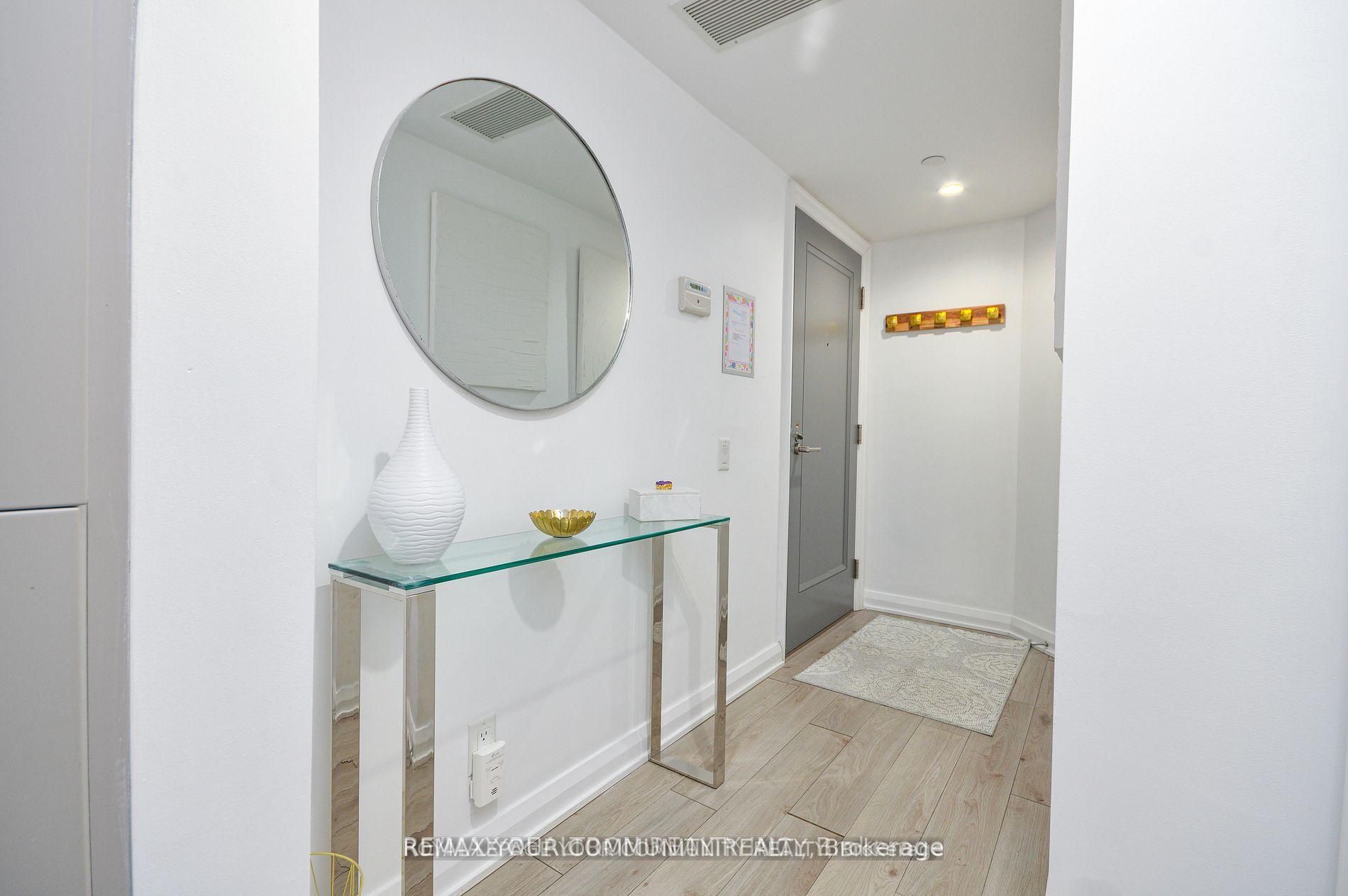 155 Yorkville Avenue 1408 Property Photo 9