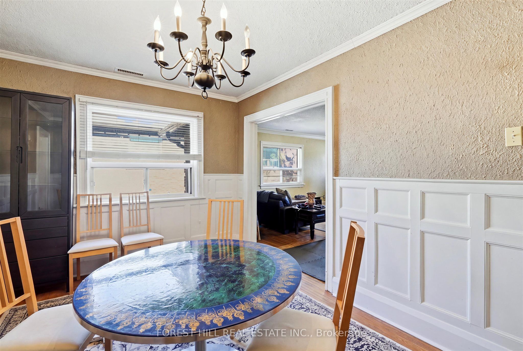 1070 Avenue Road Unit A Property Photo 22