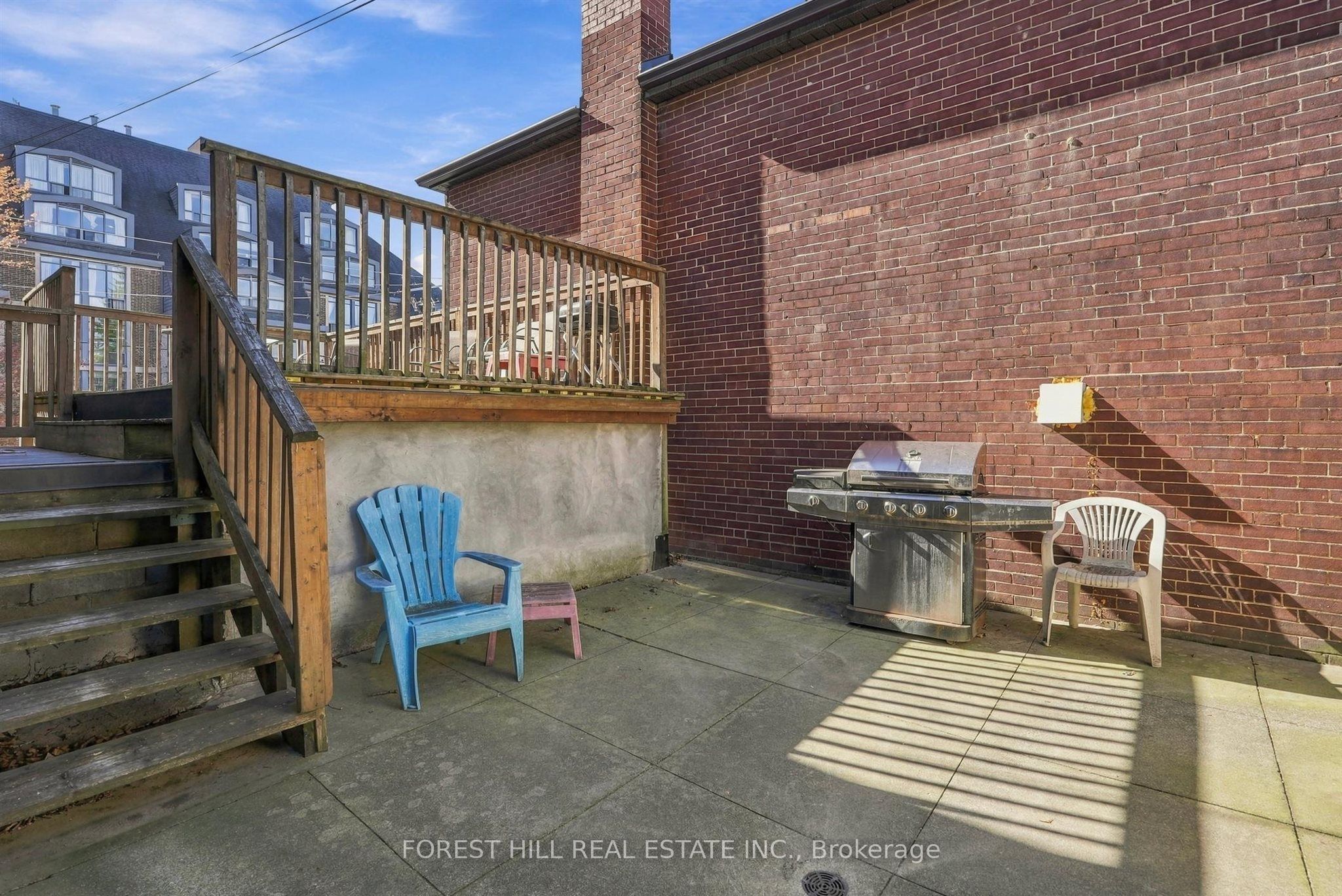 1070 Avenue Road Unit A Property Photo 34