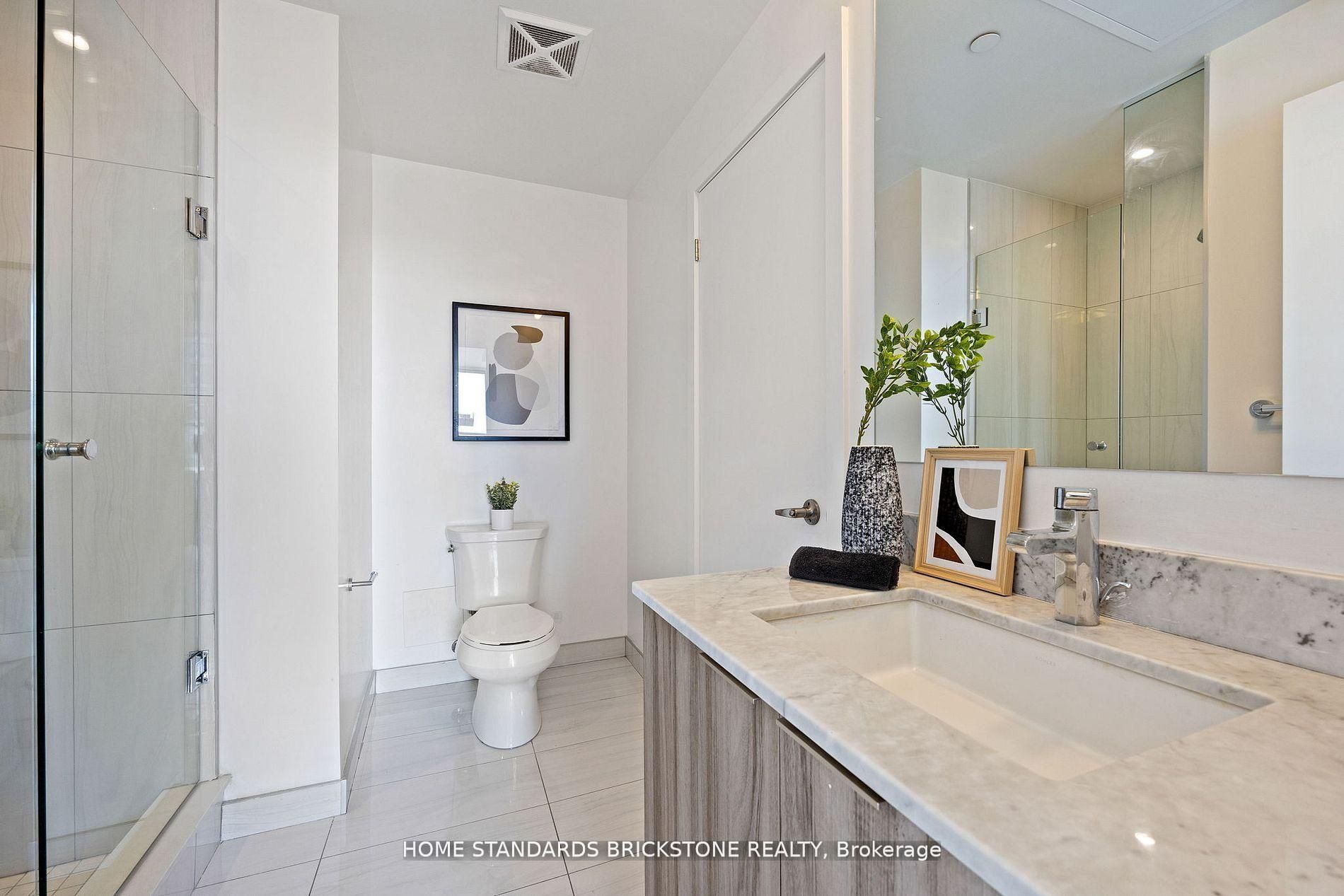 955 Bay Street 3907 Property Photo 25