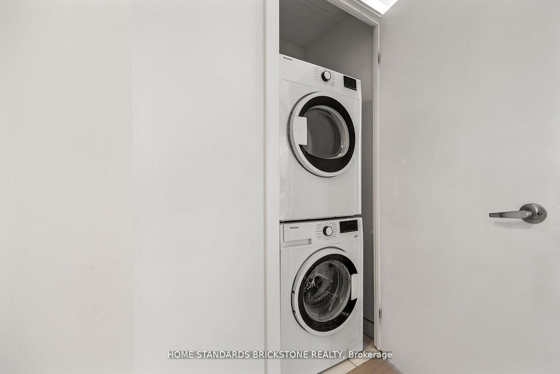 955 Bay Street 3907 Property Photo 27