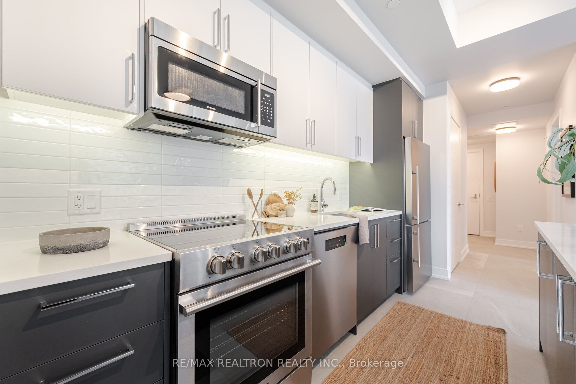 664 Spadina Avenue 606 Property Photo 8