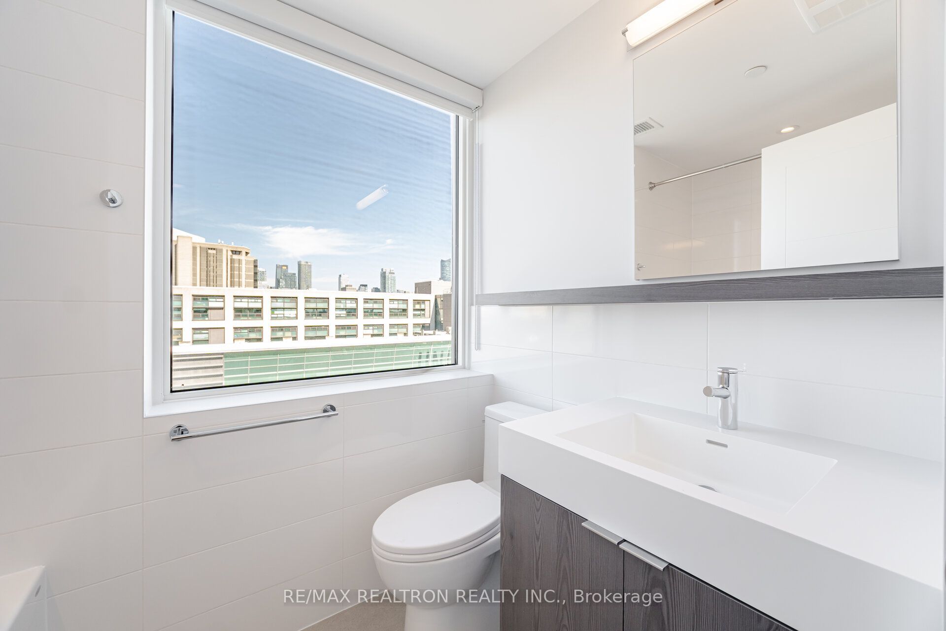 664 Spadina Avenue 606 Property Photo 11