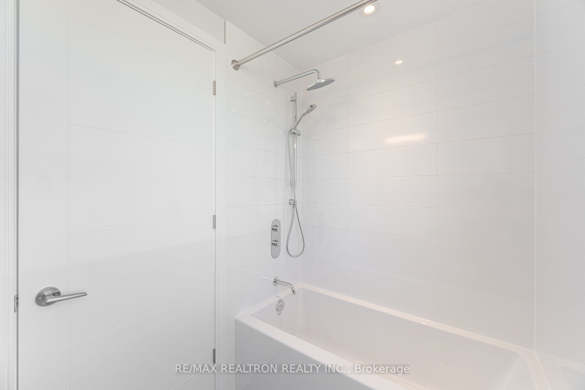 664 Spadina Avenue 606 Property Photo 12