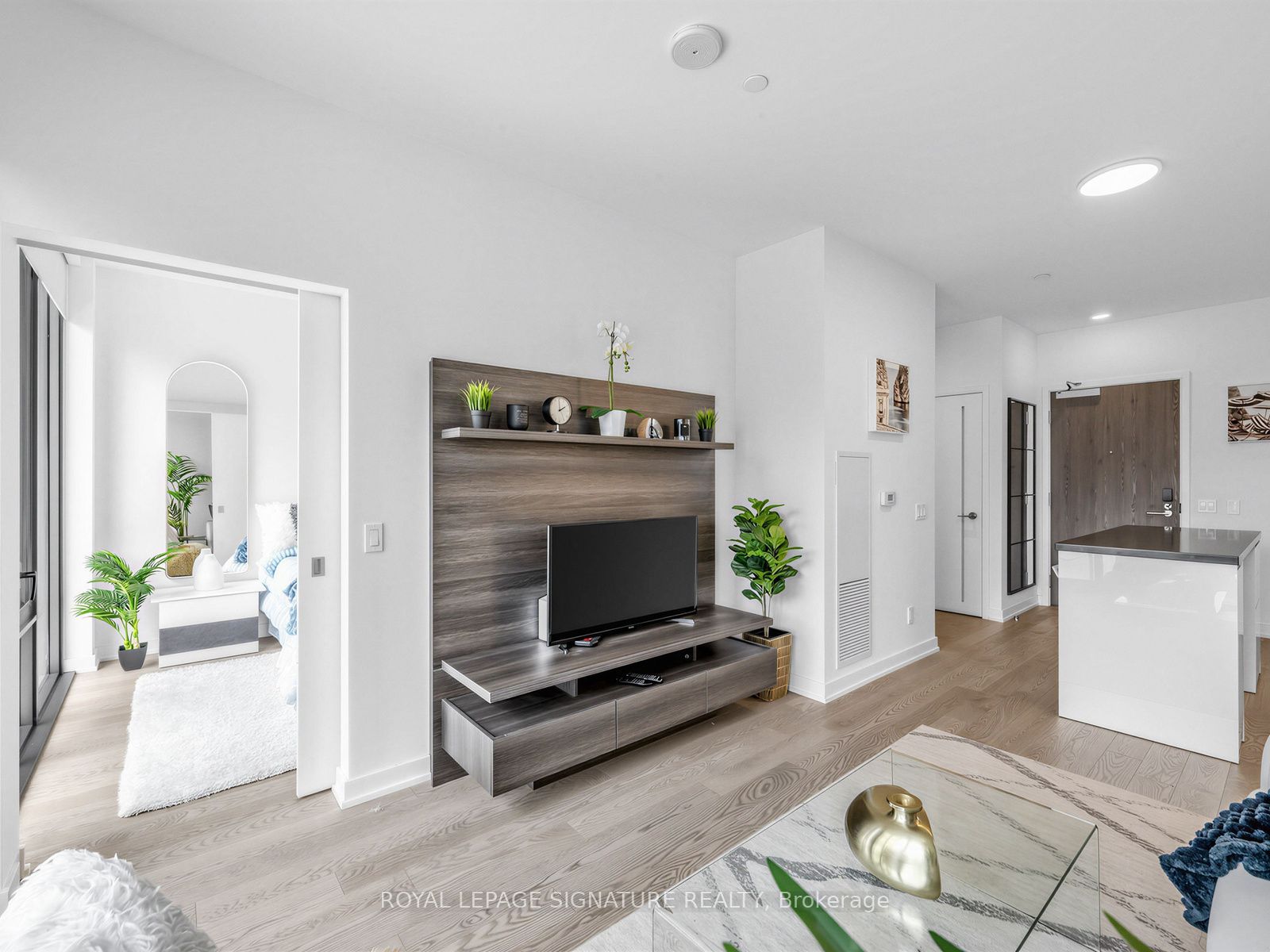 20 Lombard Street 3707 Property Photo 10