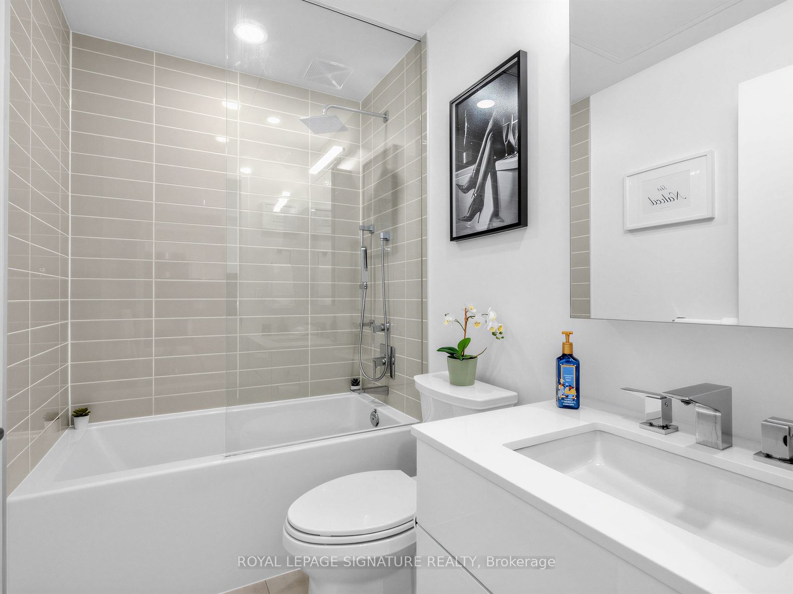 20 Lombard Street 3707 Property Photo 20