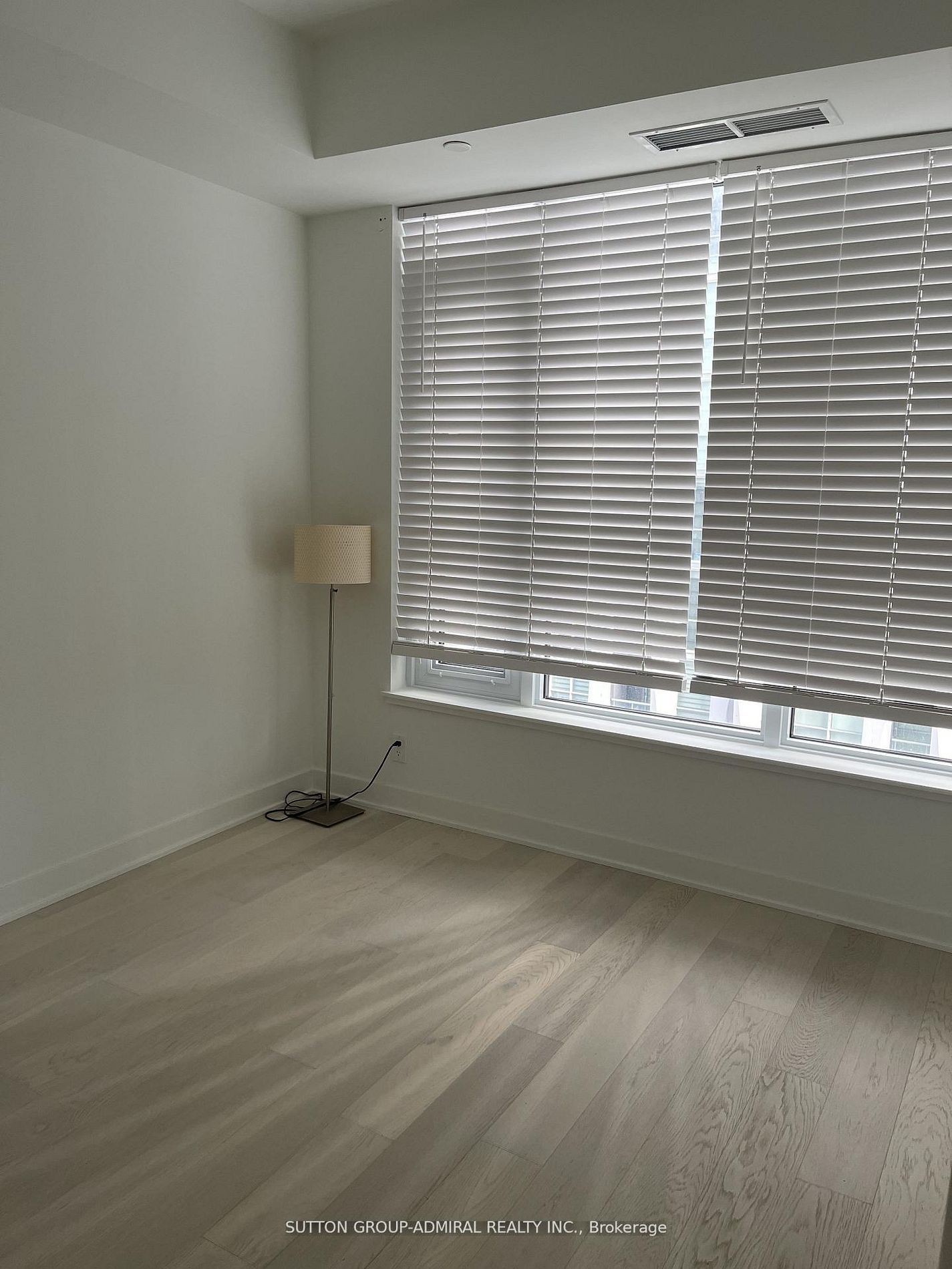11 Yorkville Avenue 3505 Property Photo 10
