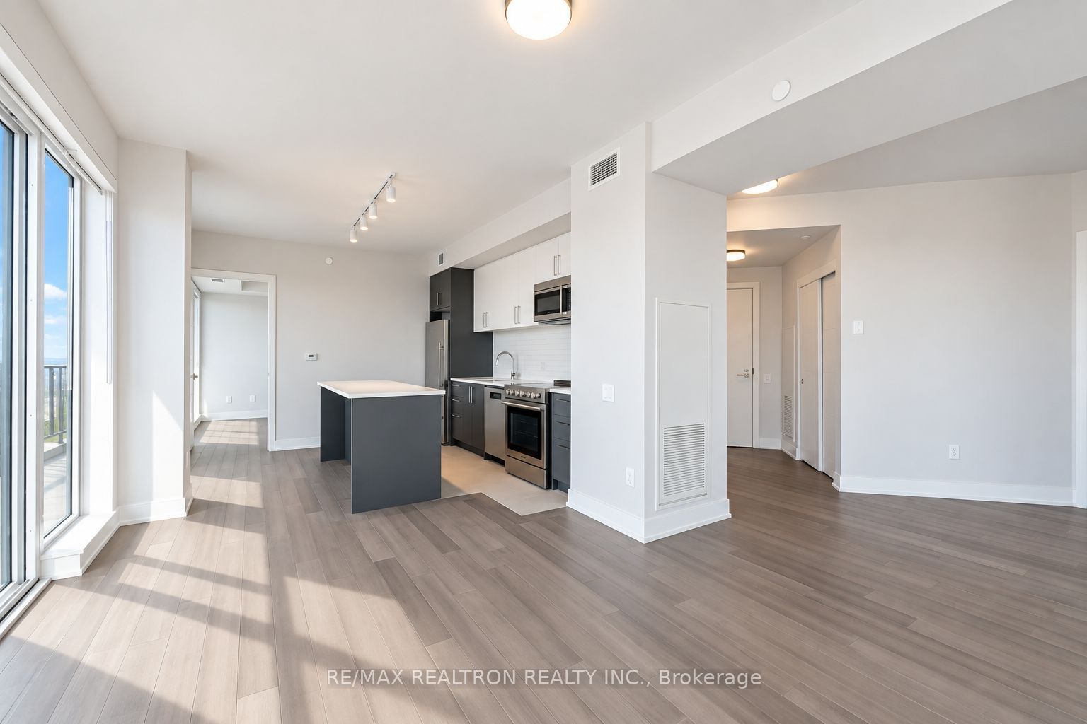 2525 Bathurst Street 1205 Property Photo 3