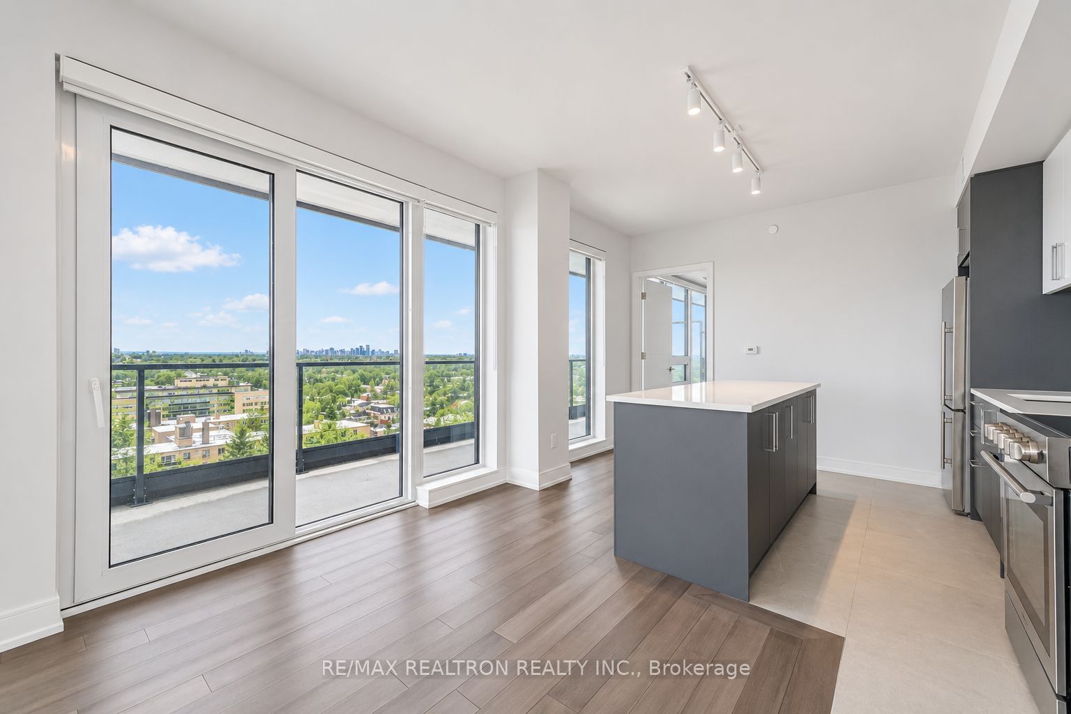 2525 Bathurst Street 1205 Property Photo 4
