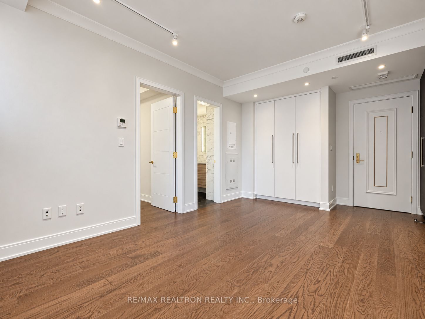 2 Clarendon Avenue 120 Property Photo 4