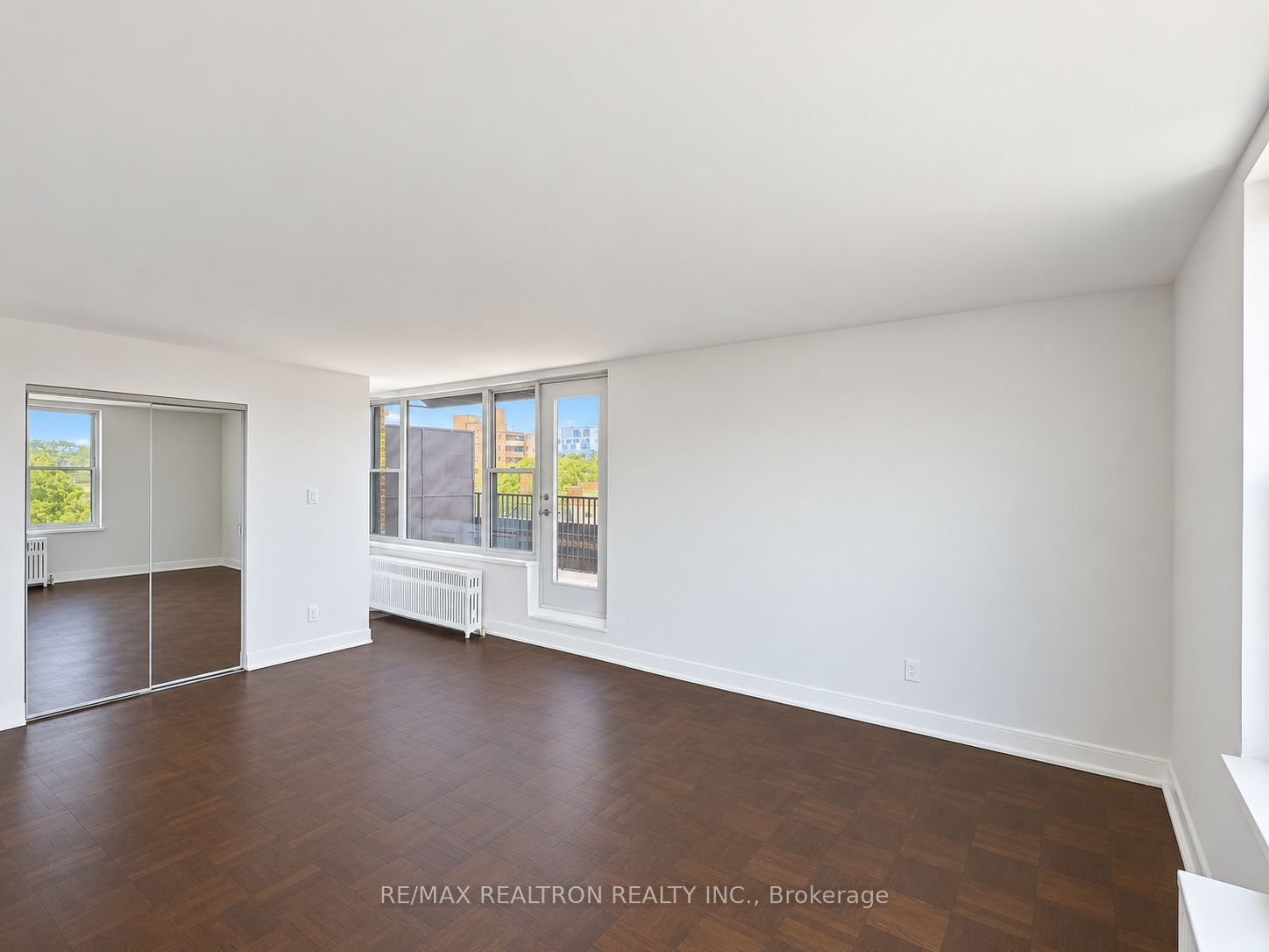 1545 Bathurst Street 510 Property Photo 2