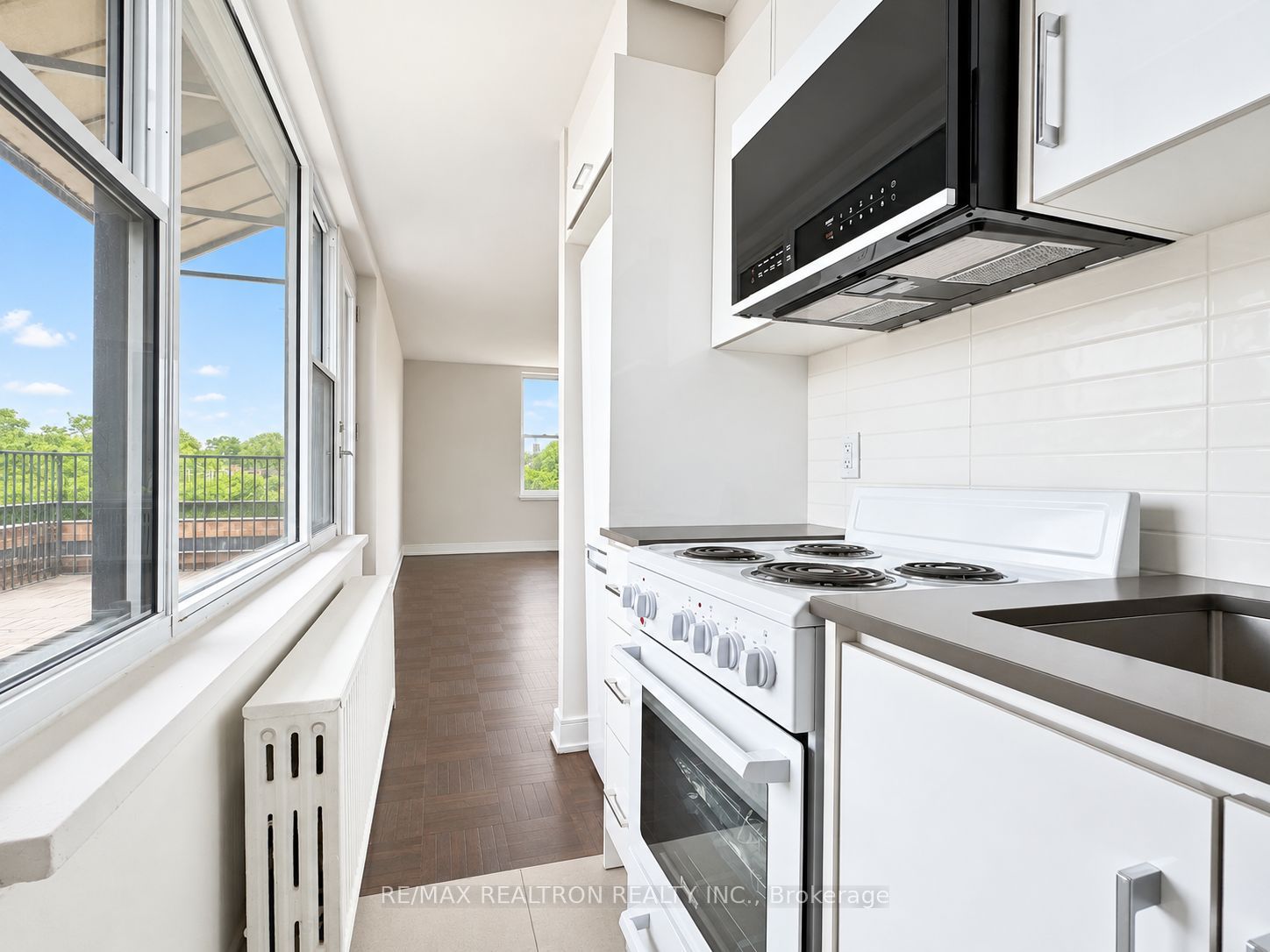 1545 Bathurst Street 510 Property Photo 5