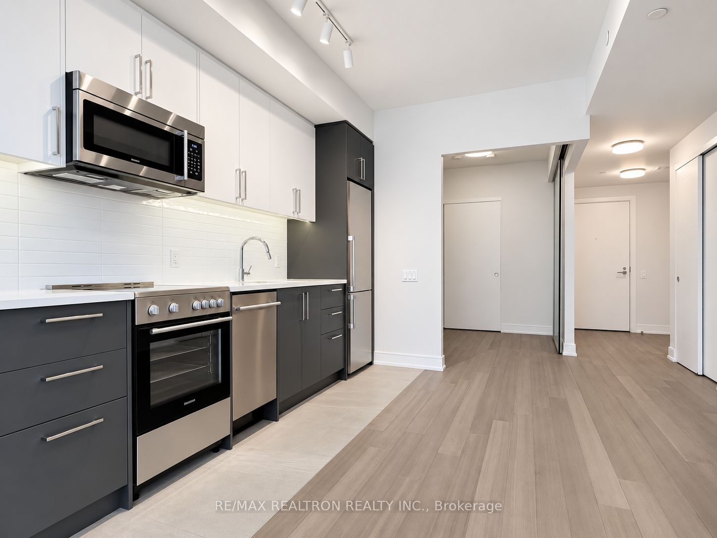 664 Spadina Avenue 505 Property Photo 3