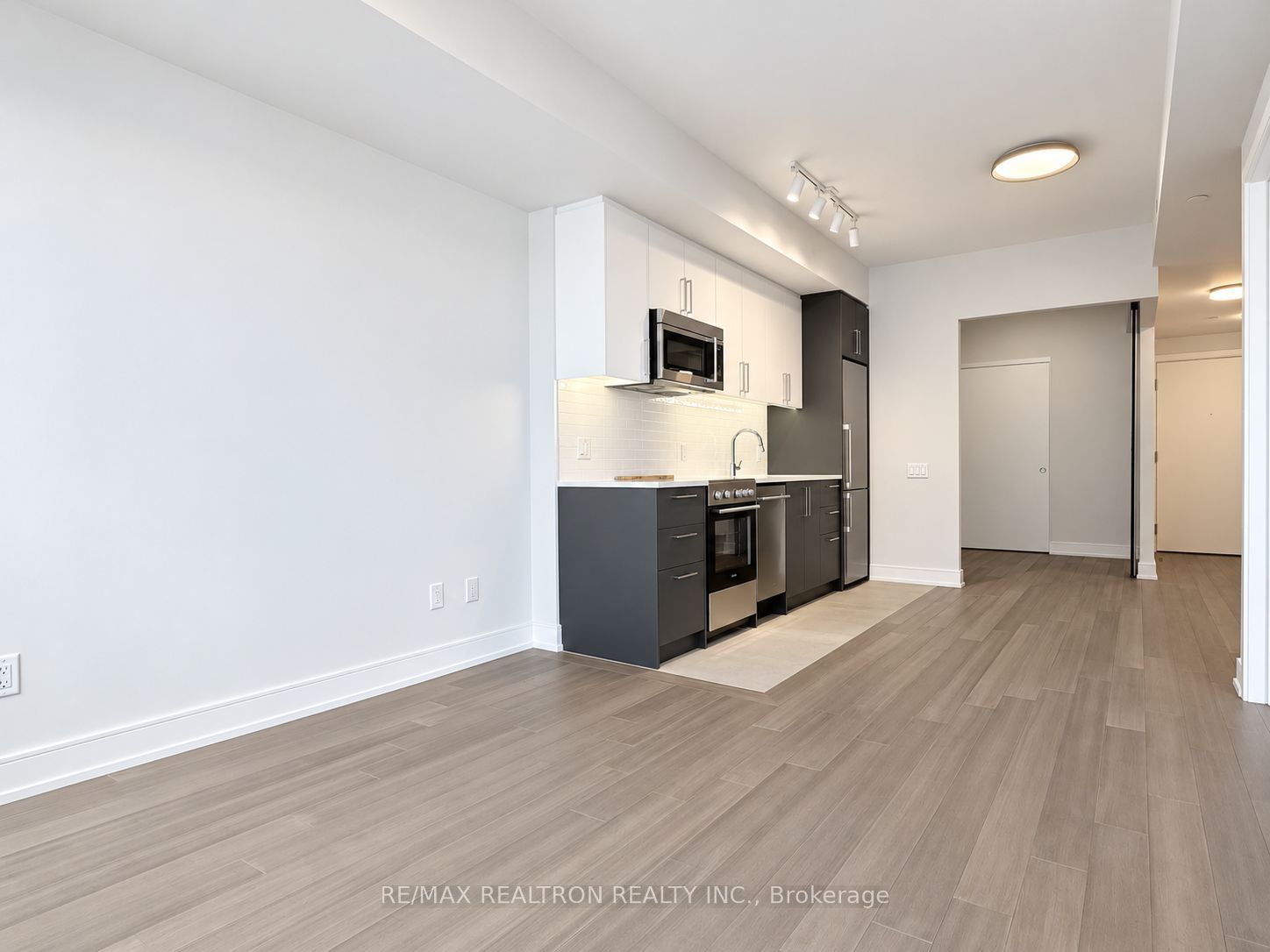 664 Spadina Avenue 505 Property Photo 4