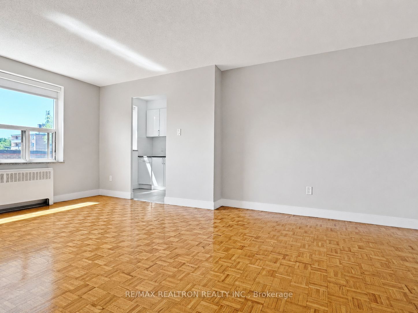 1291 Bayview Avenue 205 Property Photo 2