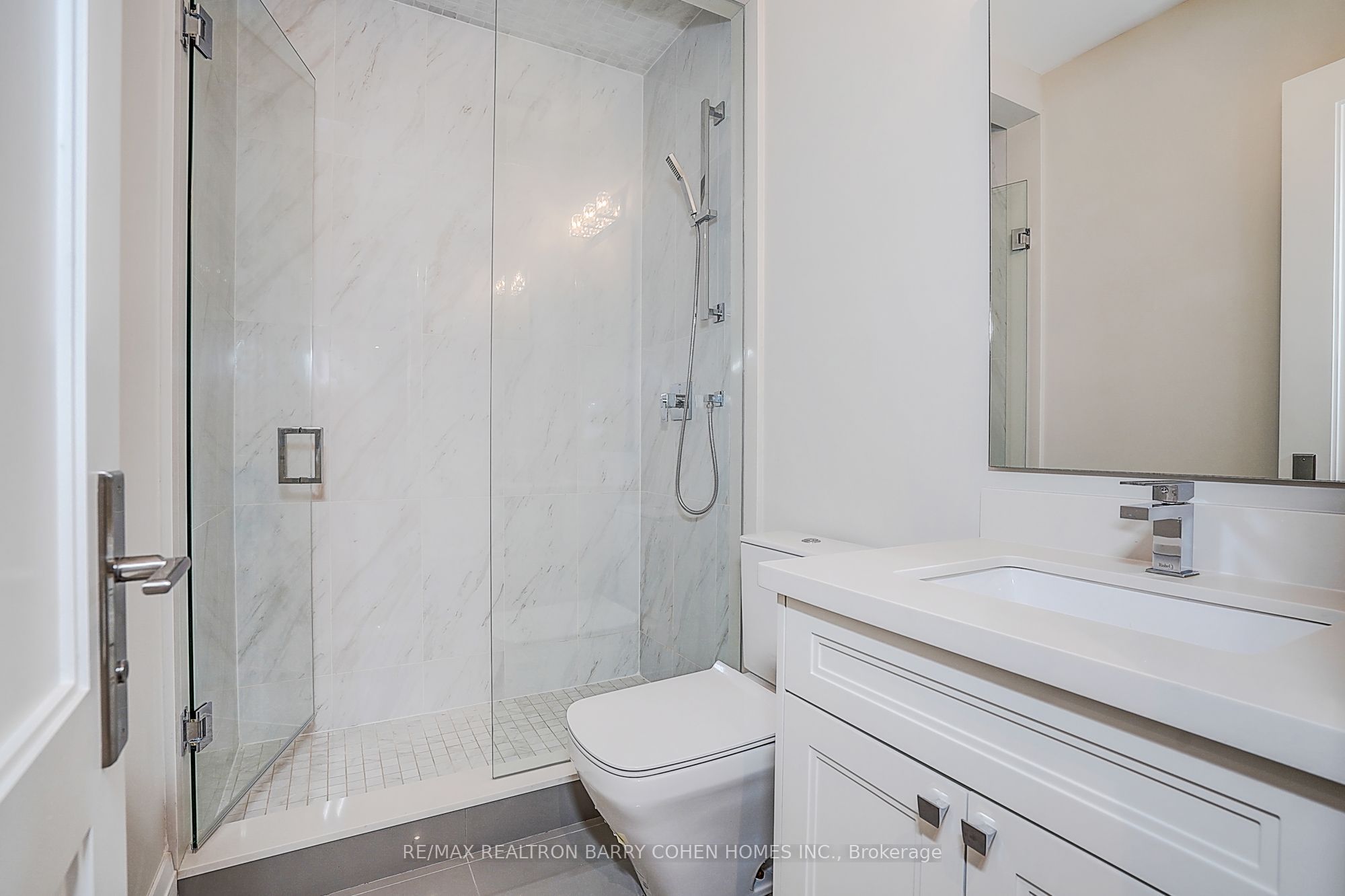 21 Yorkview Drive Property Photo 46