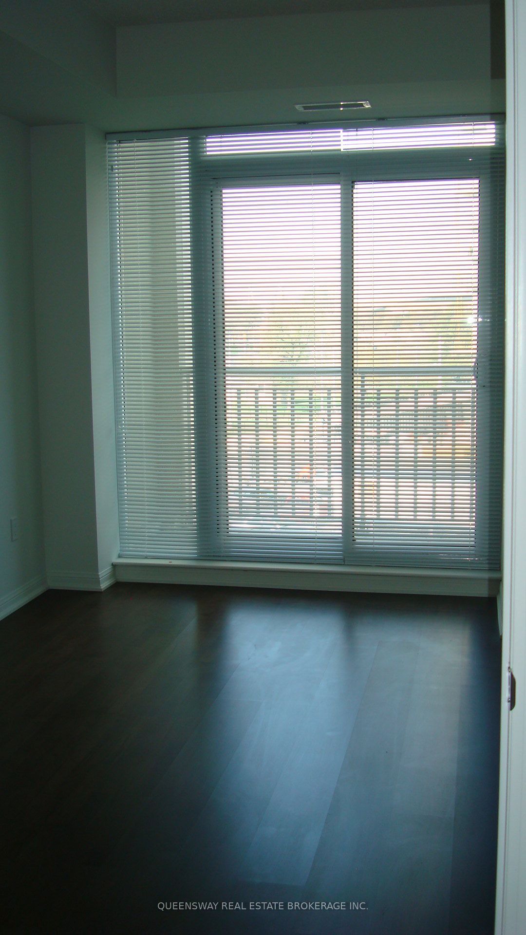 628 Fleet Street 401 Property Photo 7