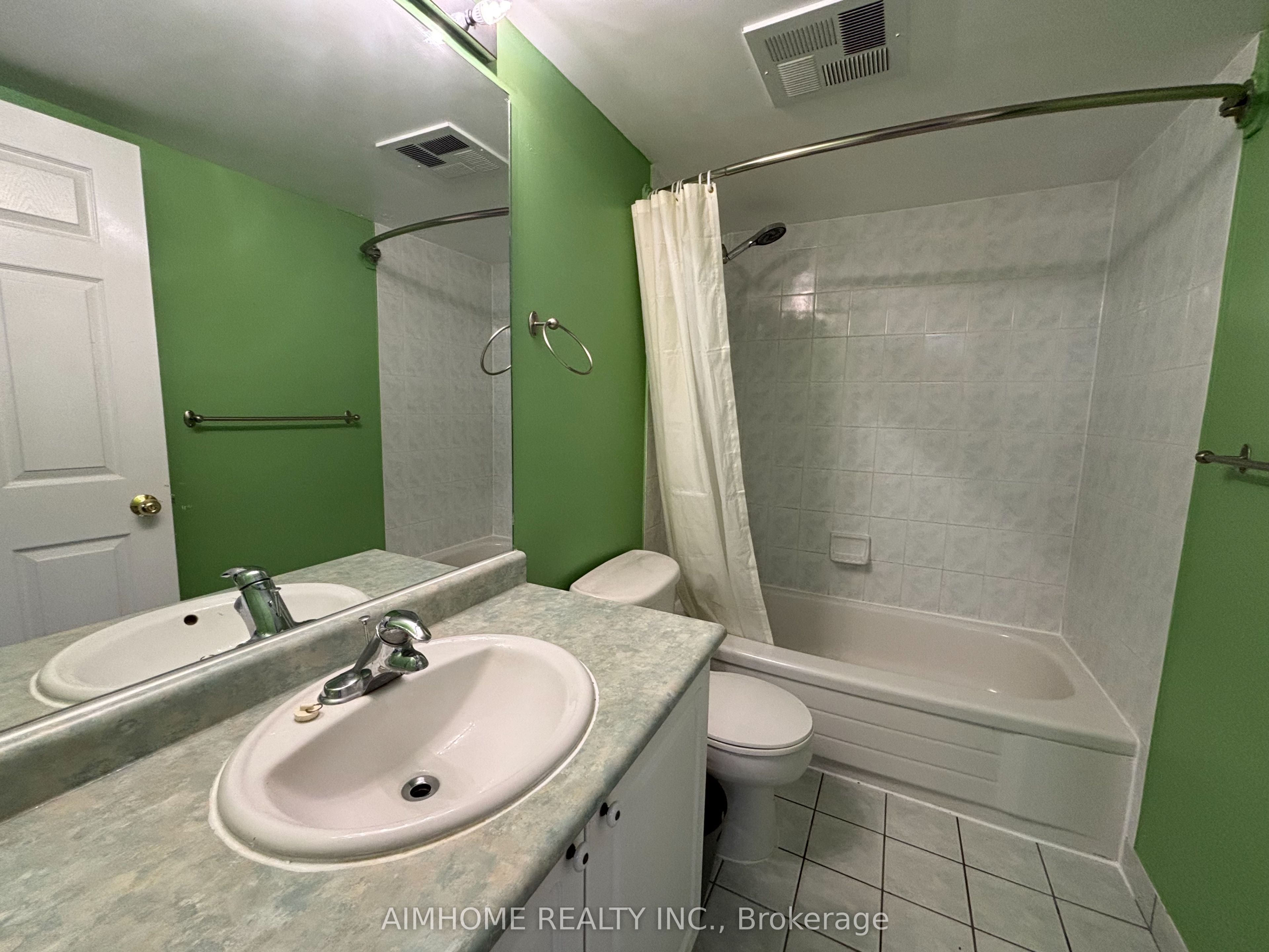 18 Parkview Avenue 2702 Property Photo 7