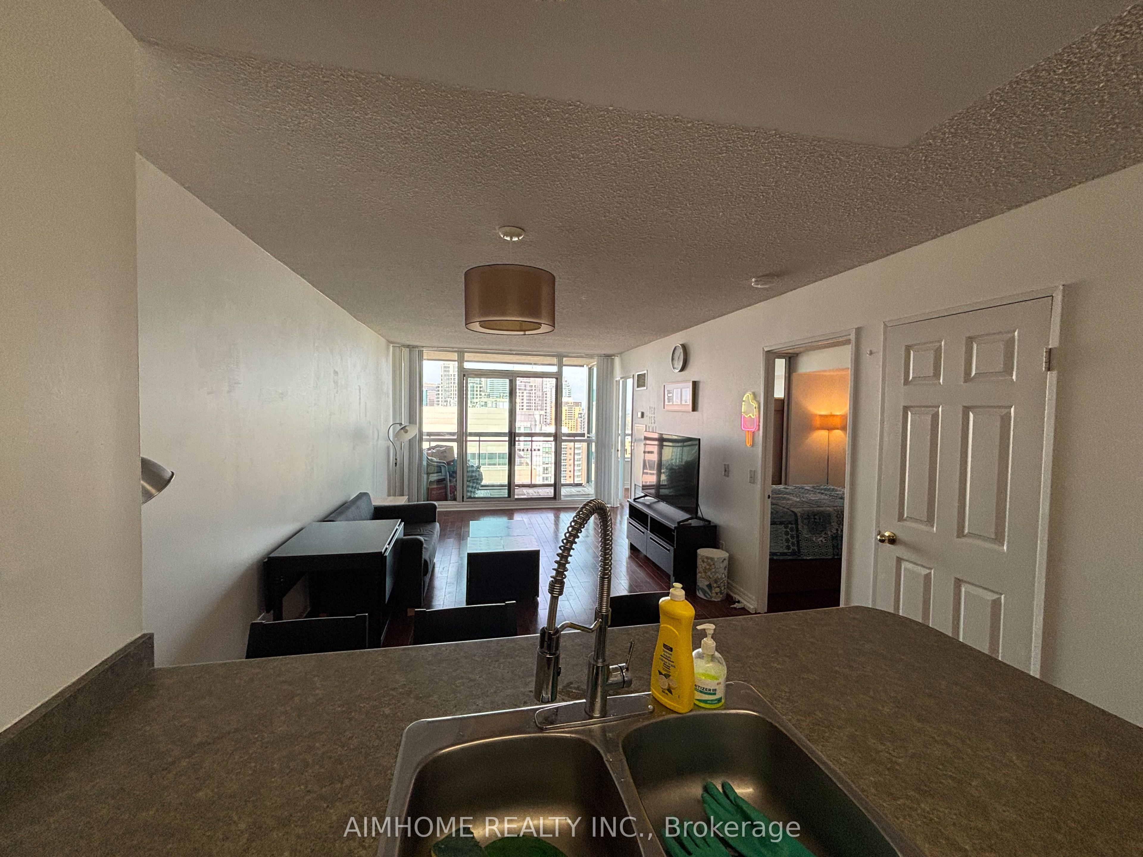 18 Parkview Avenue 2702 Property Photo 8