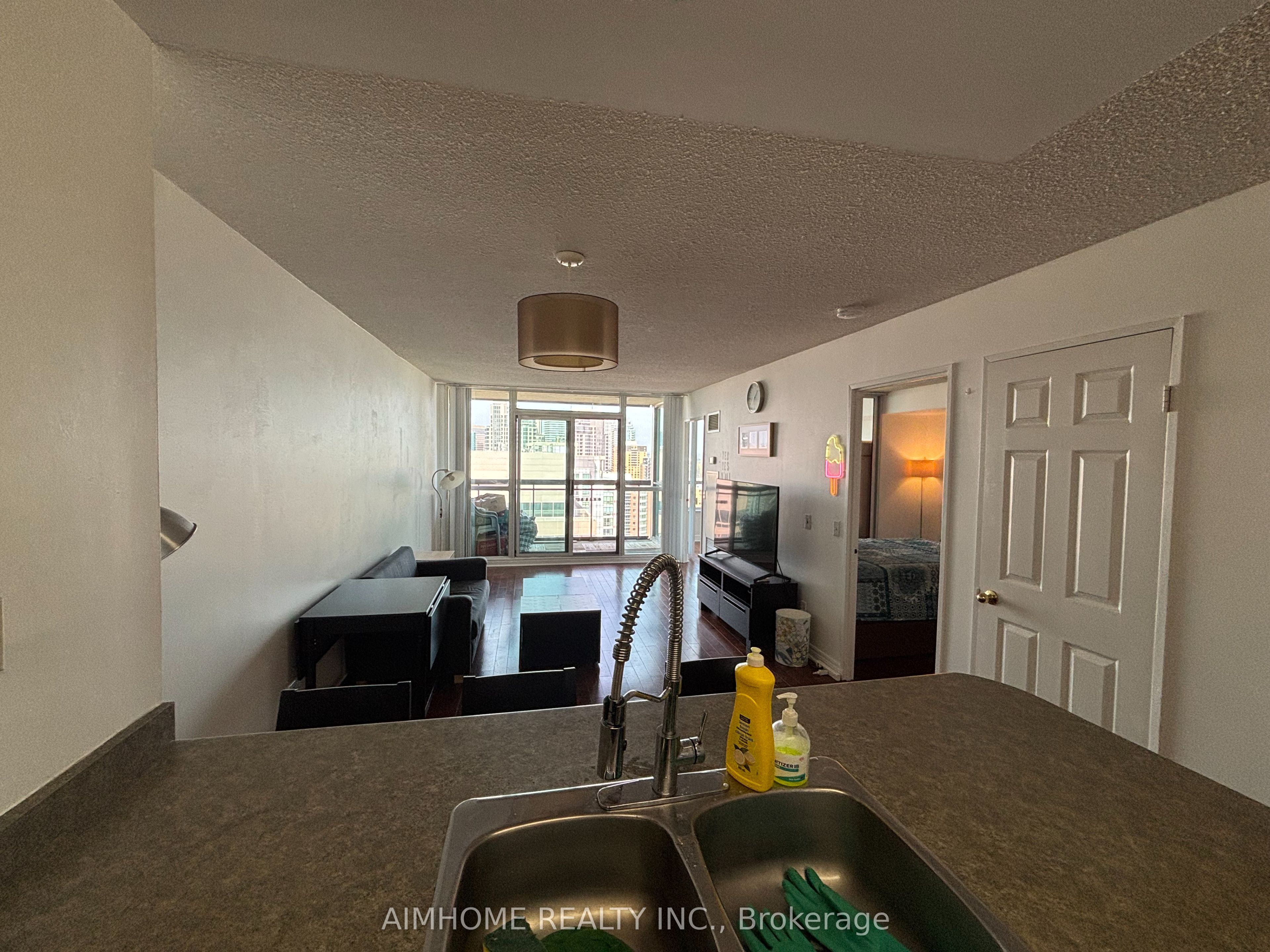18 Parkview Avenue 2702 Property Photo 9