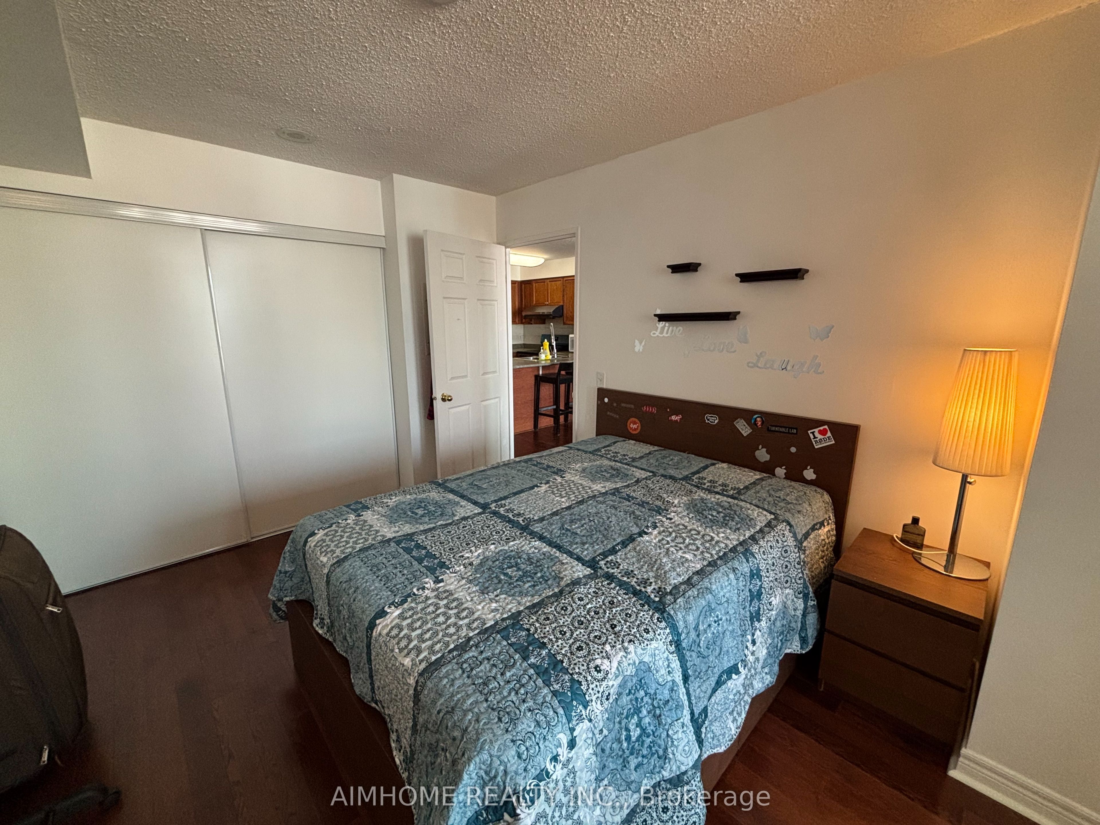 18 Parkview Avenue 2702 Property Photo 11