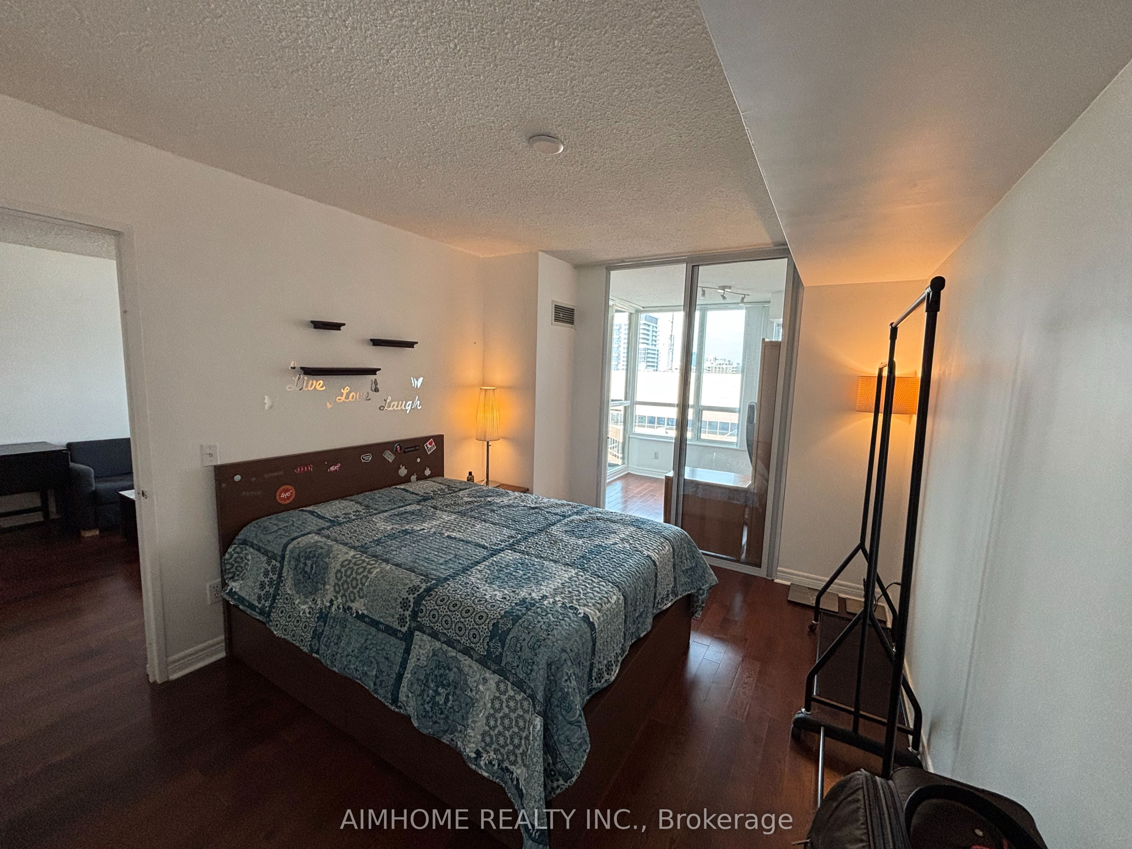 18 Parkview Avenue 2702 Property Photo 12
